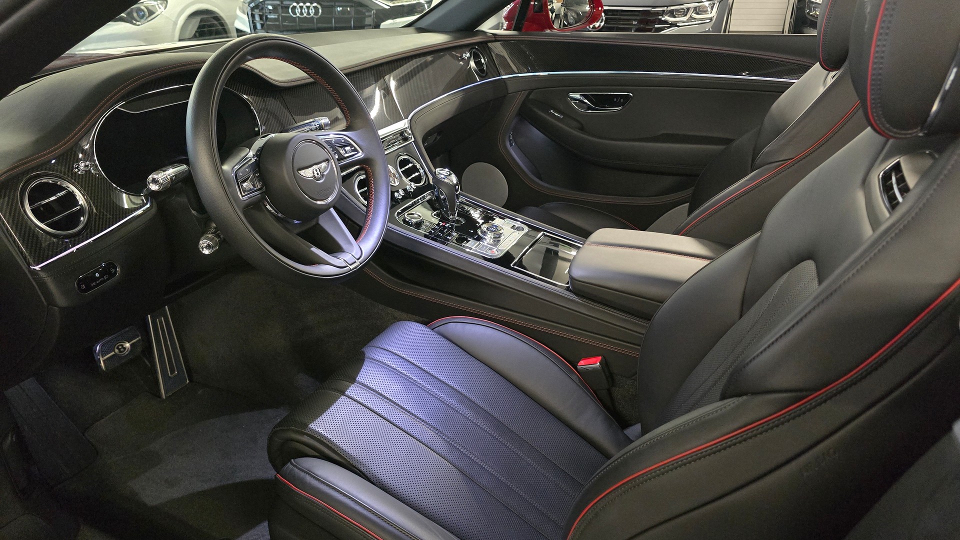 BENTLEY Continental GTC 4.0 V8 Carbon Edition-image-19