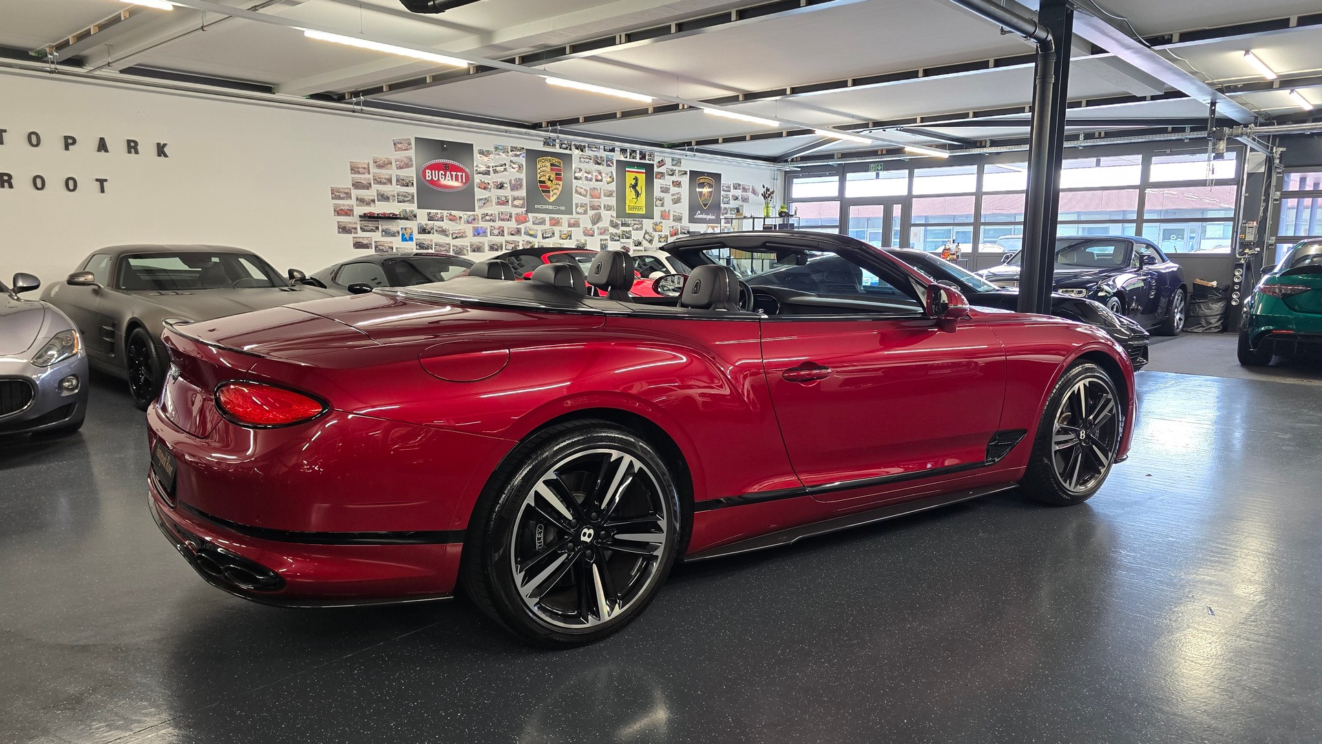 BENTLEY Continental GTC 4.0 V8 Carbon Edition-image-6