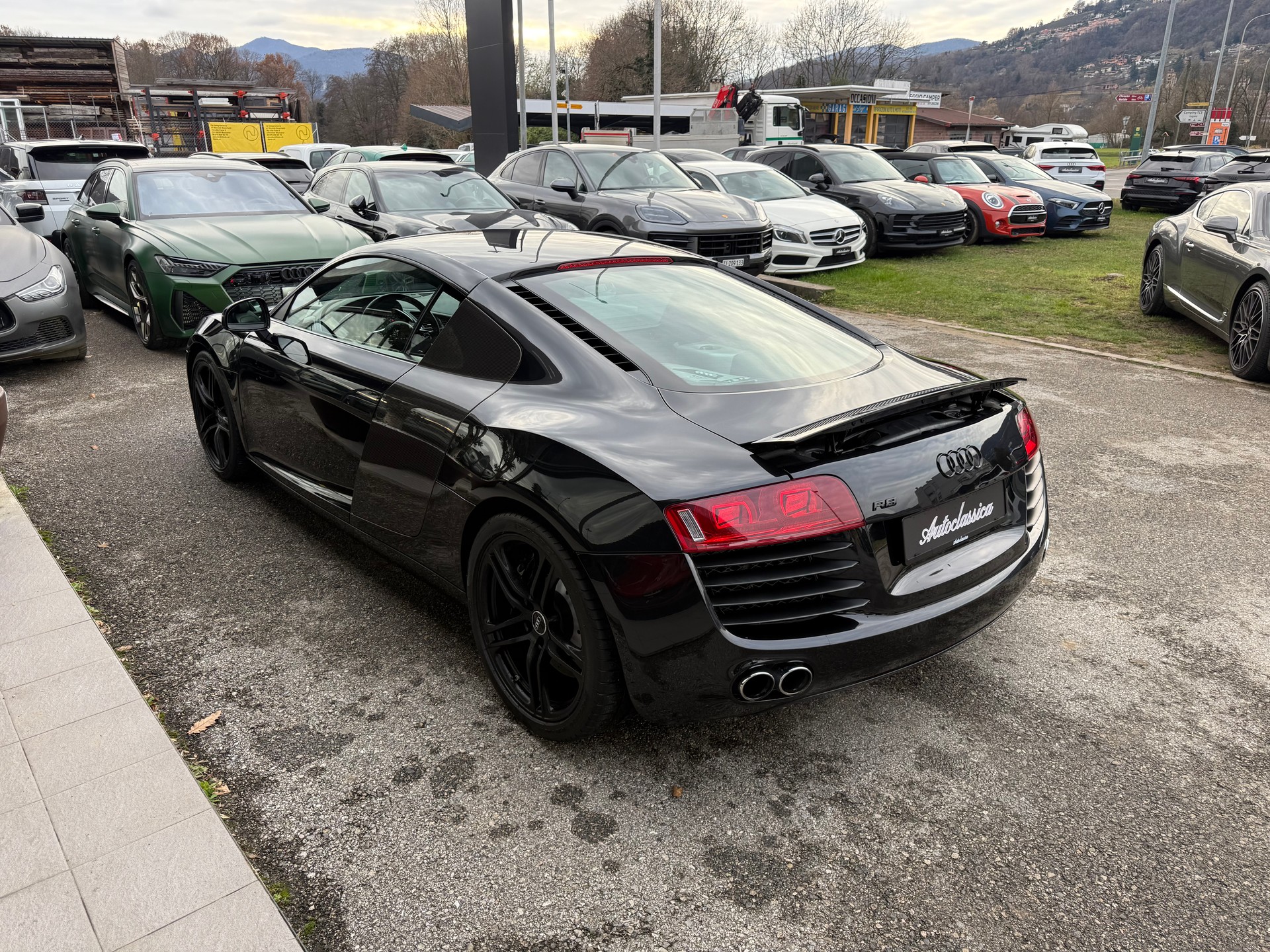 AUDI R8 Coupé 4.2-image-6