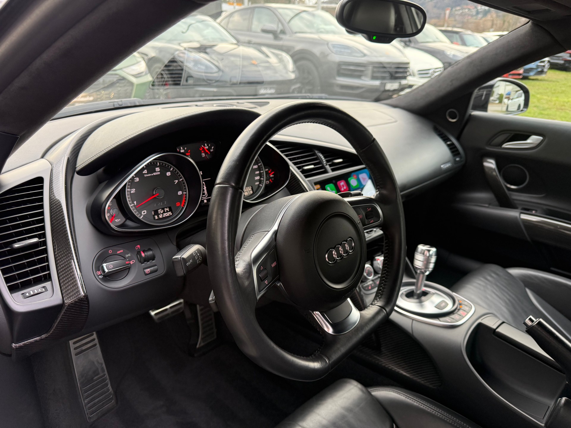 AUDI R8 Coupé 4.2-image-13