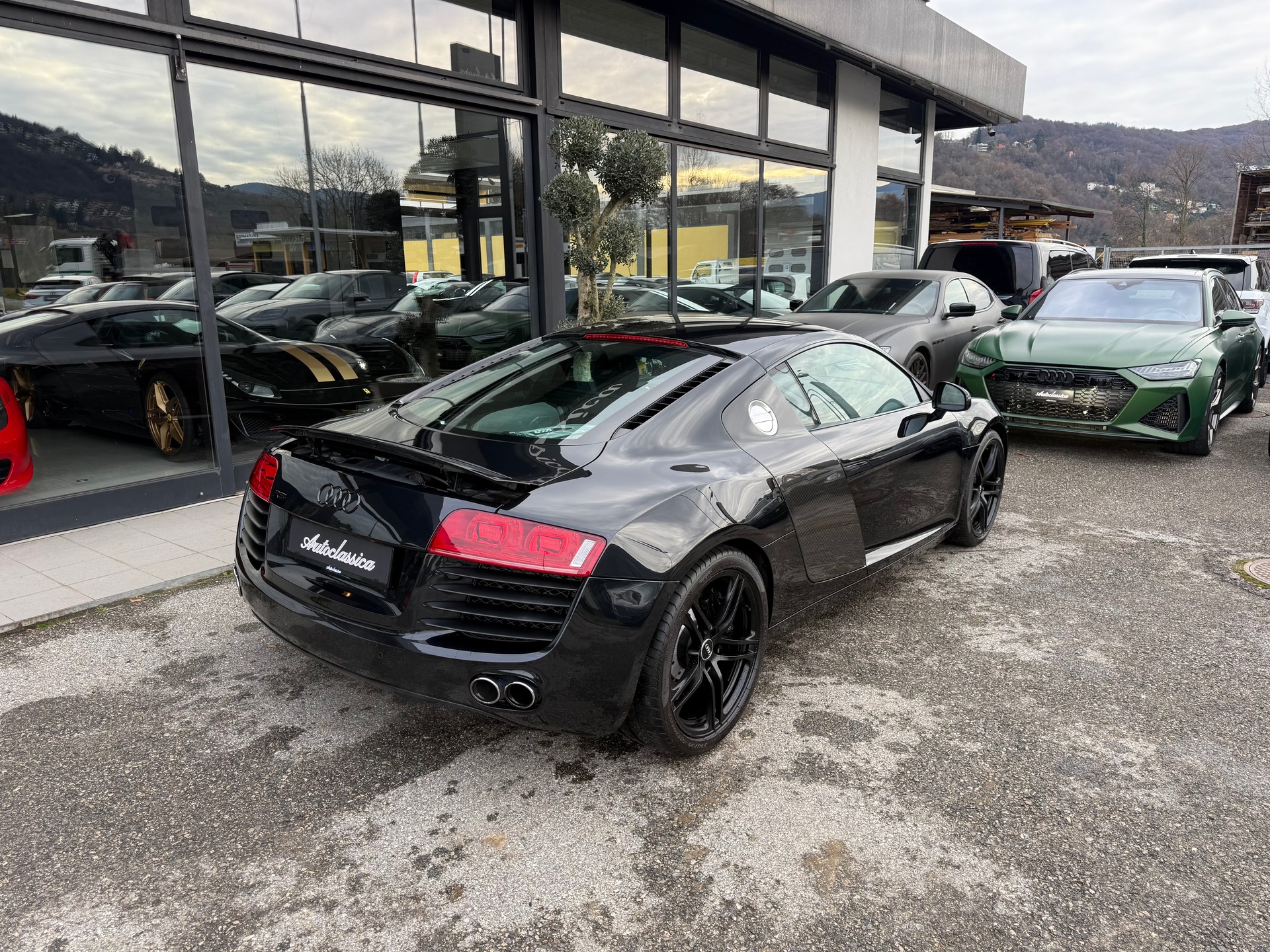 AUDI R8 Coupé 4.2-image-7