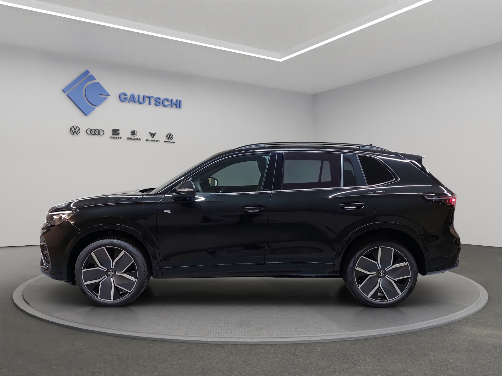 VW VW Tiguan R-Line 4MOTION-image-1