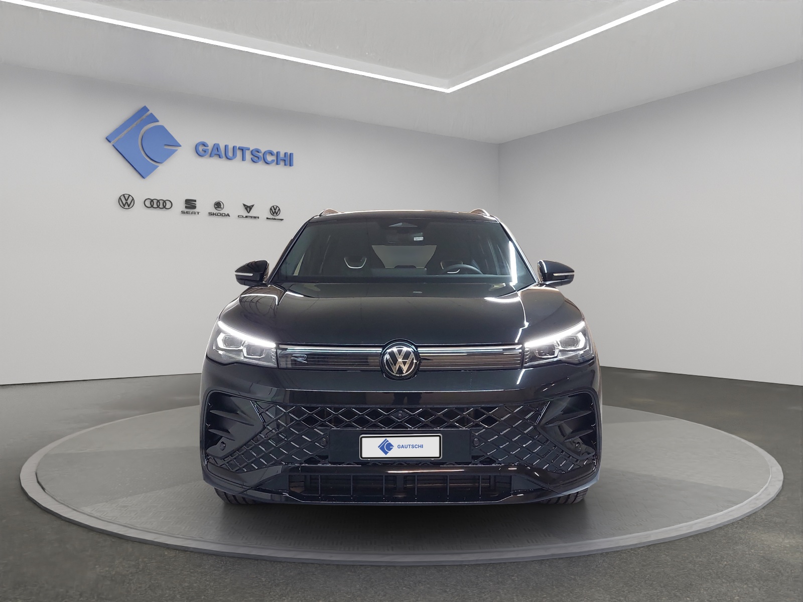 VW VW Tiguan R-Line 4MOTION-image-4