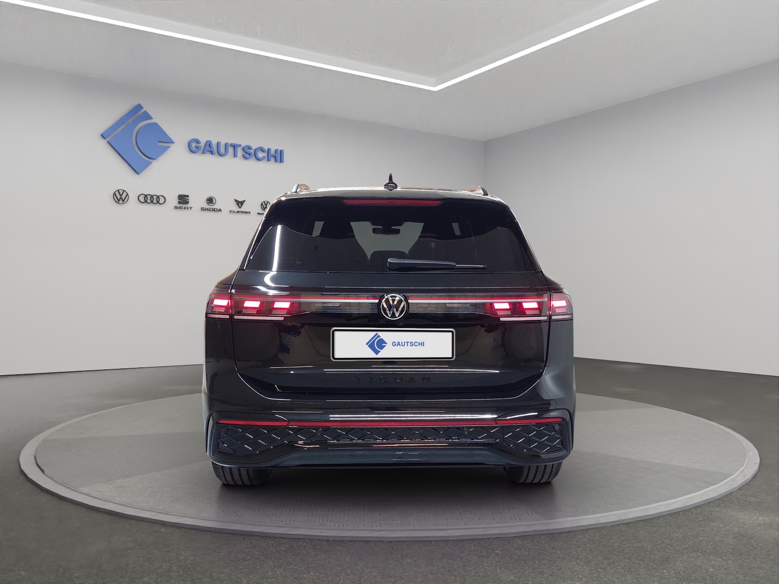 VW VW Tiguan R-Line 4MOTION-image-3