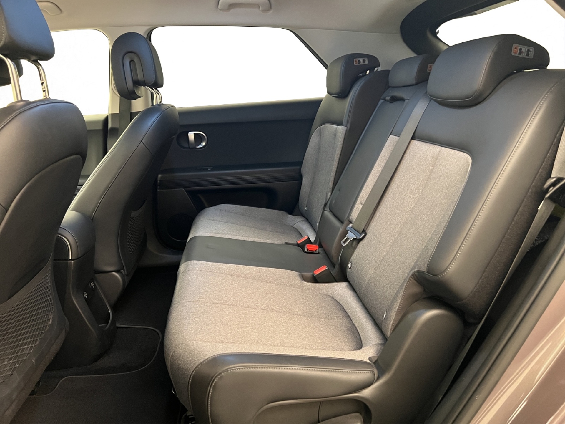 HYUNDAI Ioniq 5 Look 4WD-image-8