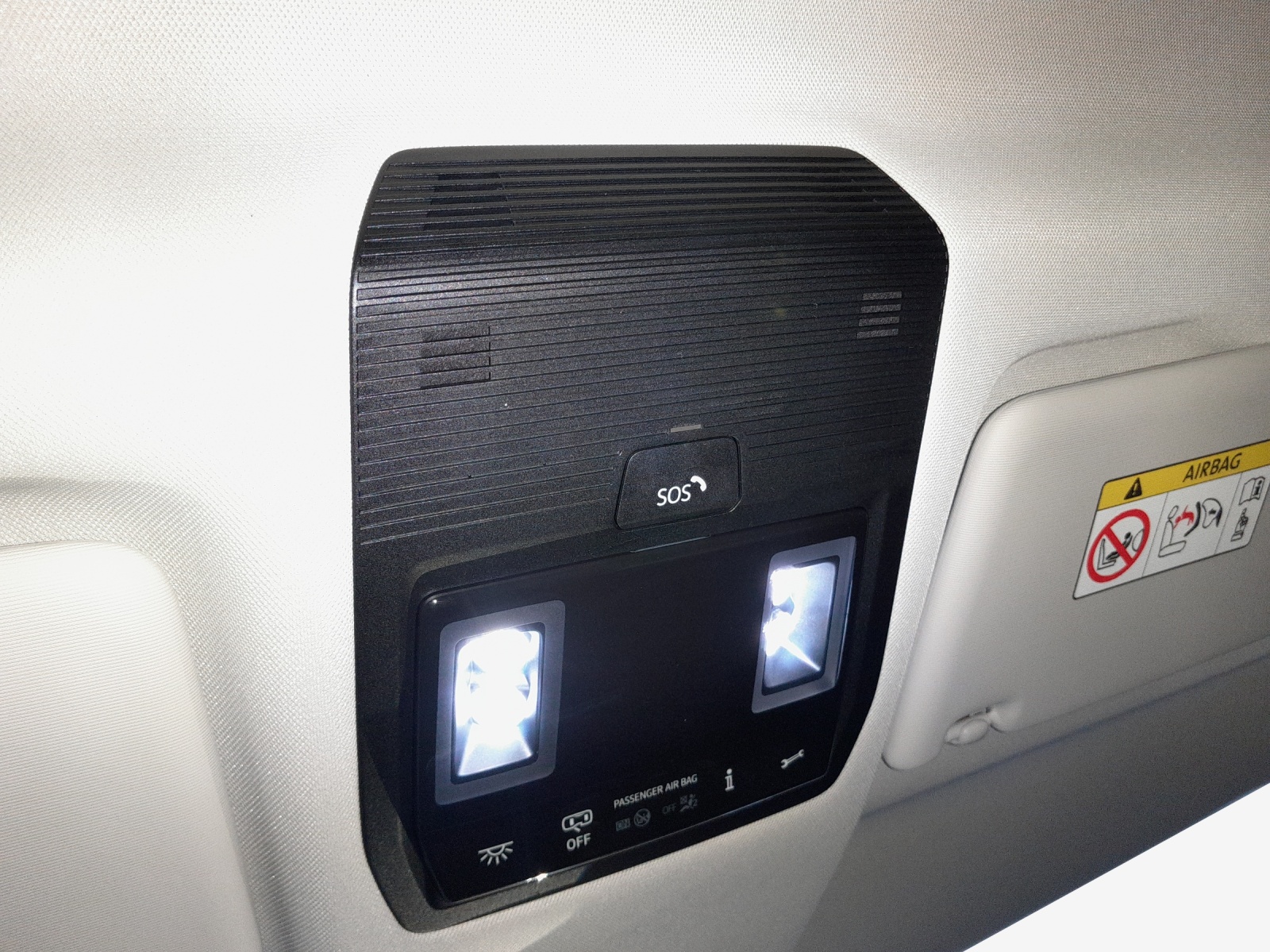 VW ID. Buzz Cargo Pro 4Motion-image-14