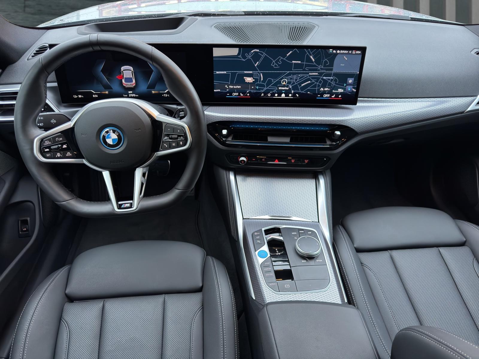 BMW i4 xDrive40 M Sportpaket Pro-image-10