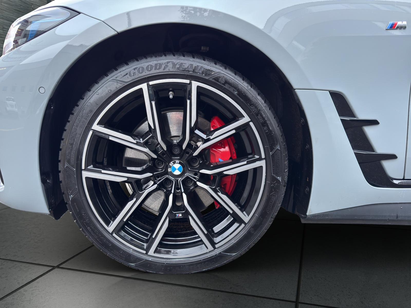 BMW i4 xDrive40 M Sportpaket Pro-image-9