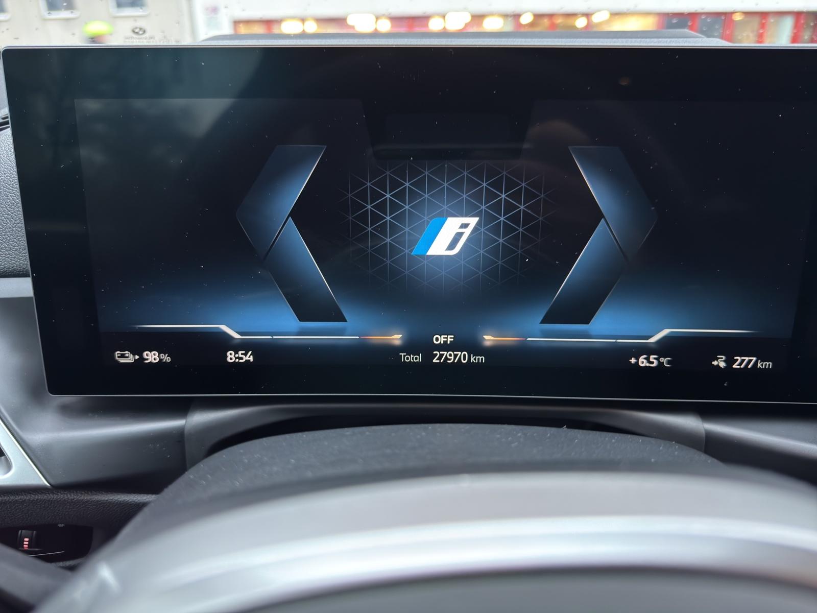 BMW i4 xDrive40 M Sportpaket Pro-image-12