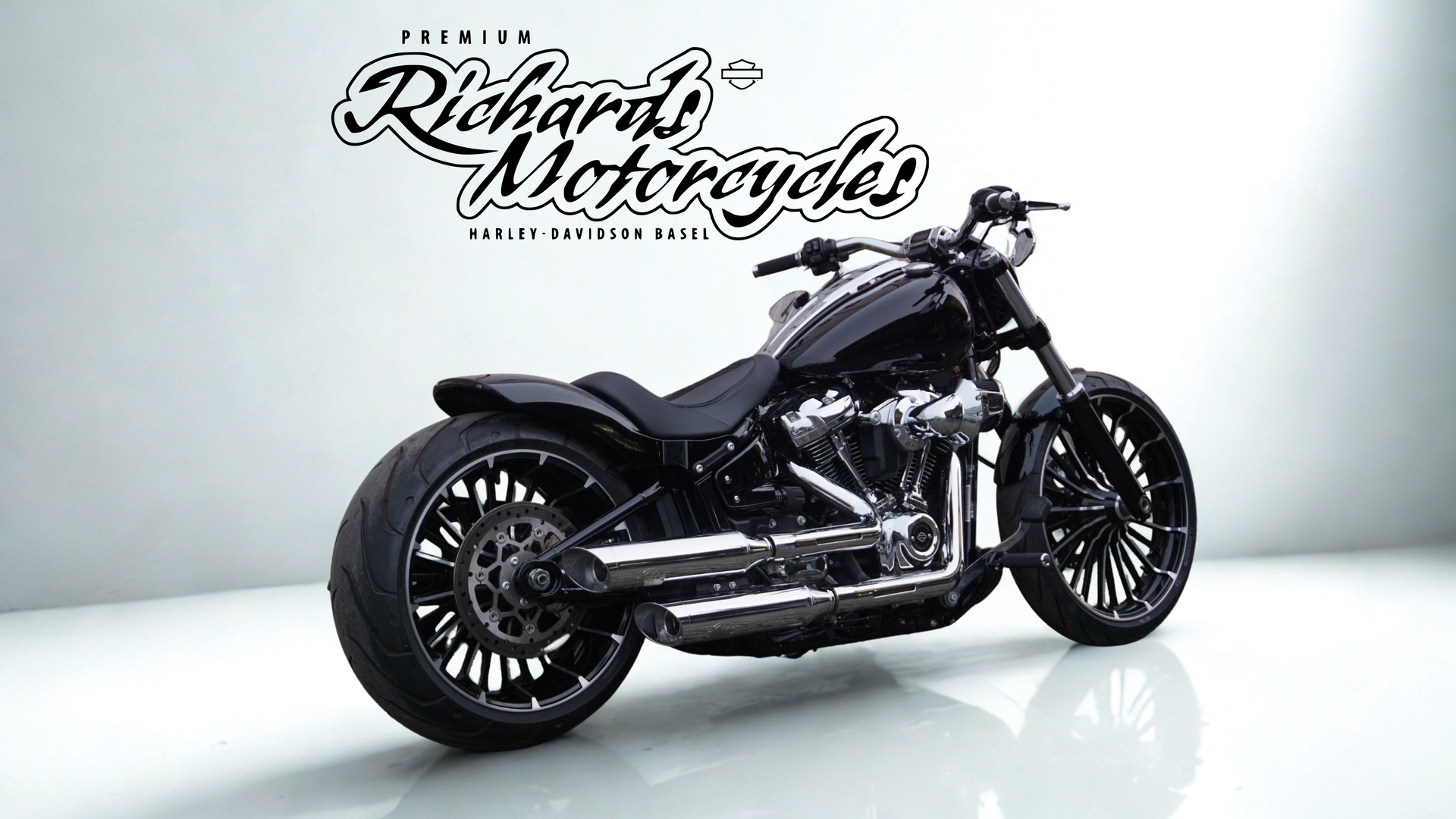 HARLEY-DAVIDSON FXBR Breakout 117-showroom-element-2
