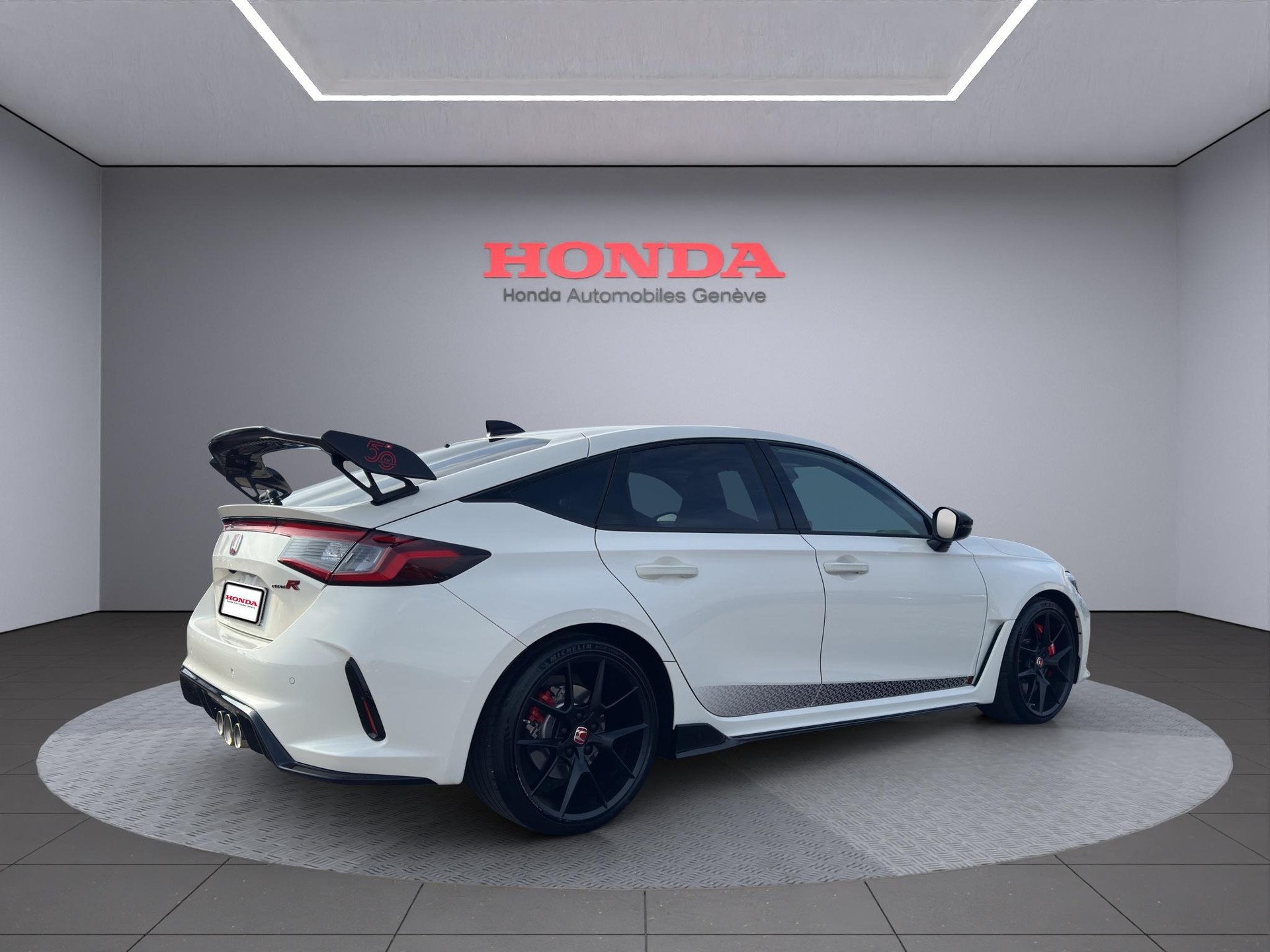 HONDA Civic 2.0 VTEC Type R 50th Anniversary-image-15