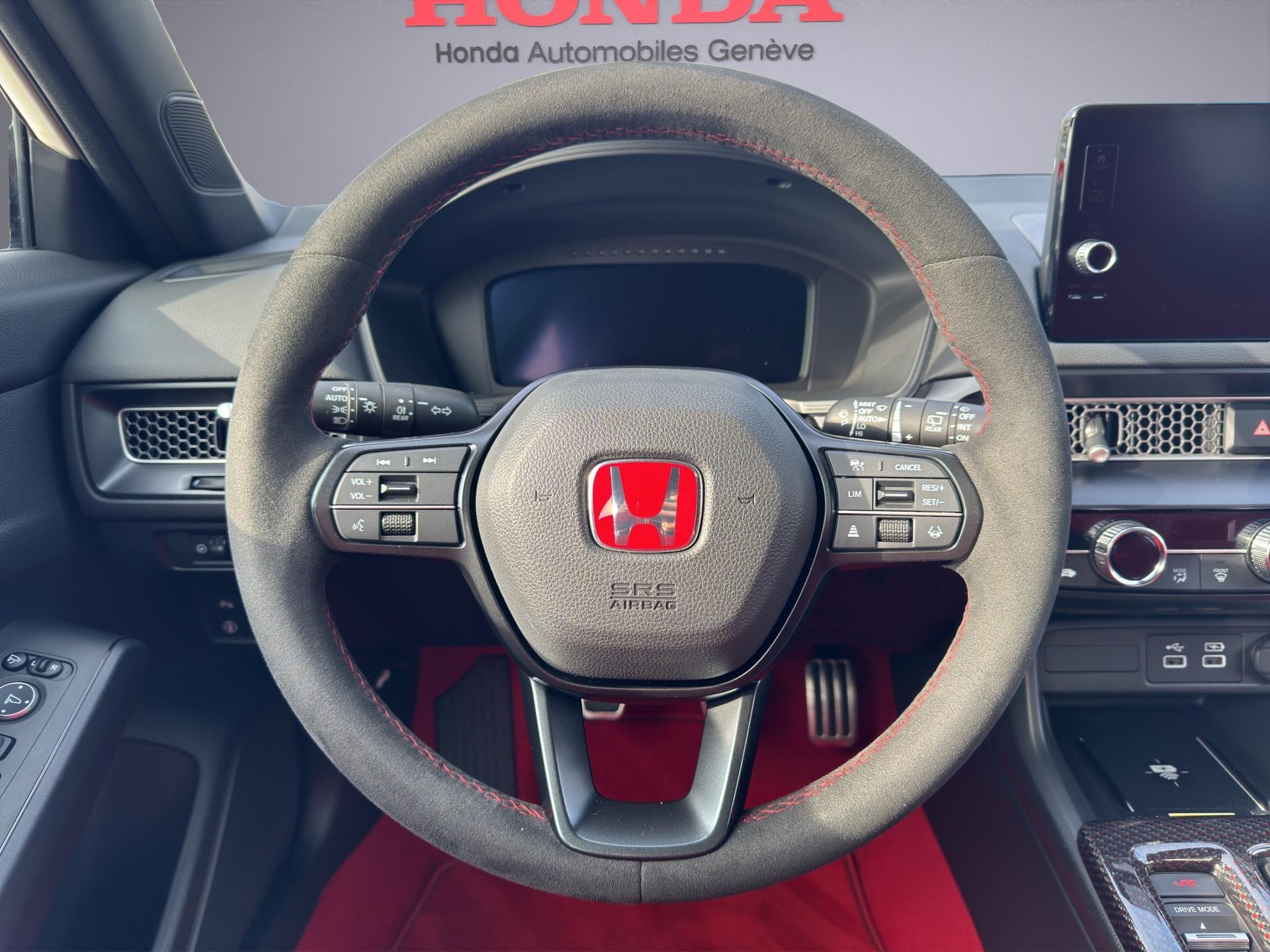 HONDA Civic 2.0 VTEC Type R 50th Anniversary-image-8