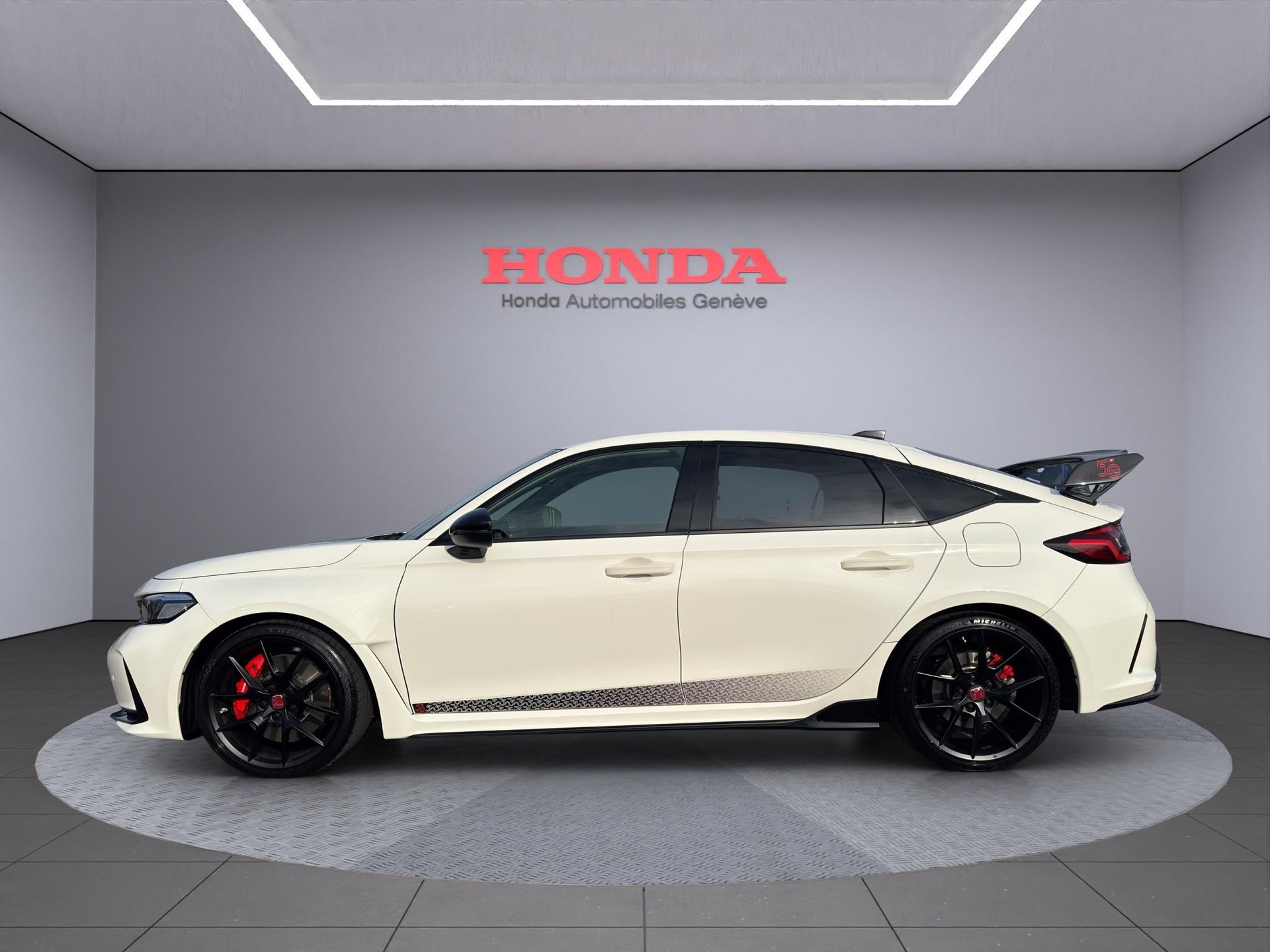 HONDA Civic 2.0 VTEC Type R 50th Anniversary-image-4