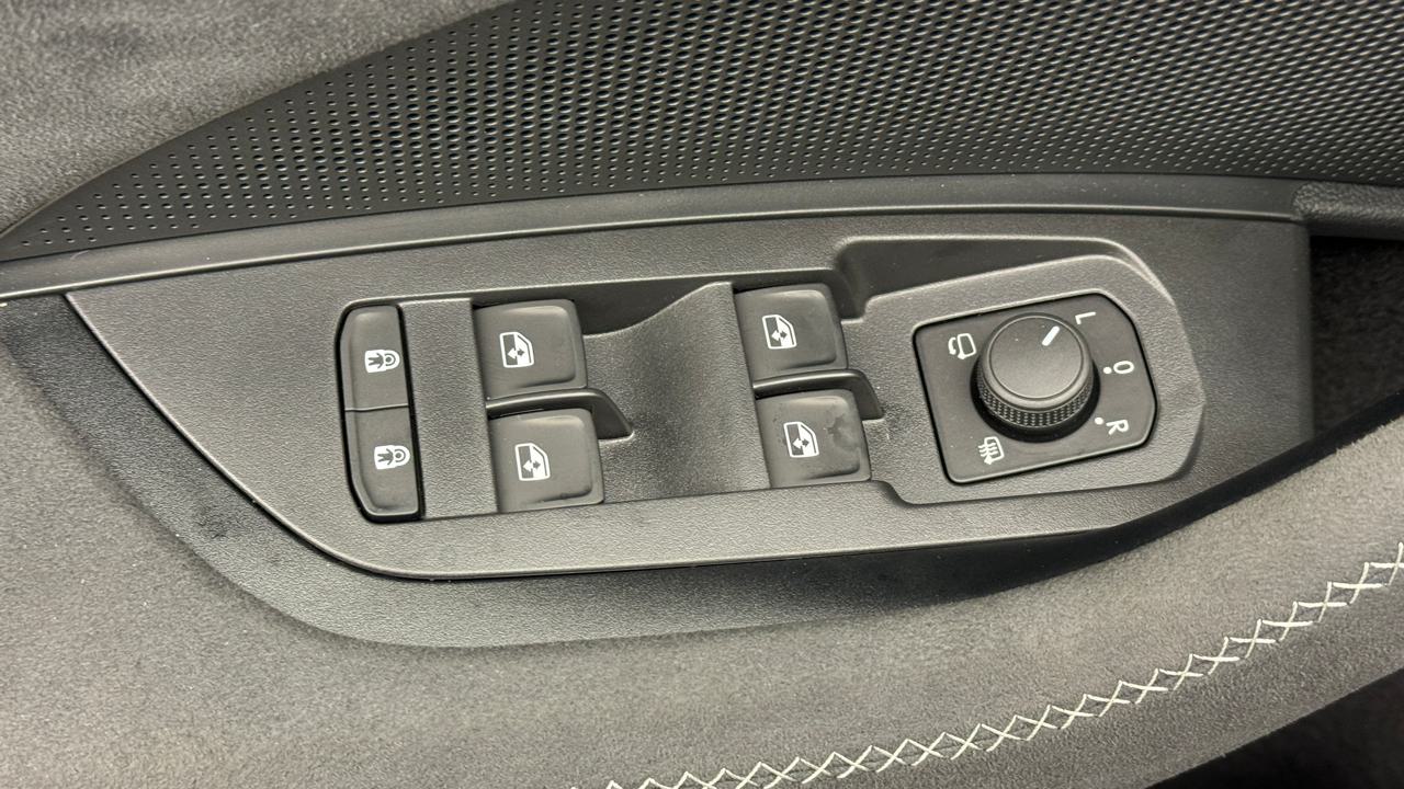 SKODA Kodiaq 1.5 TSI PHEV Sportline-image-8