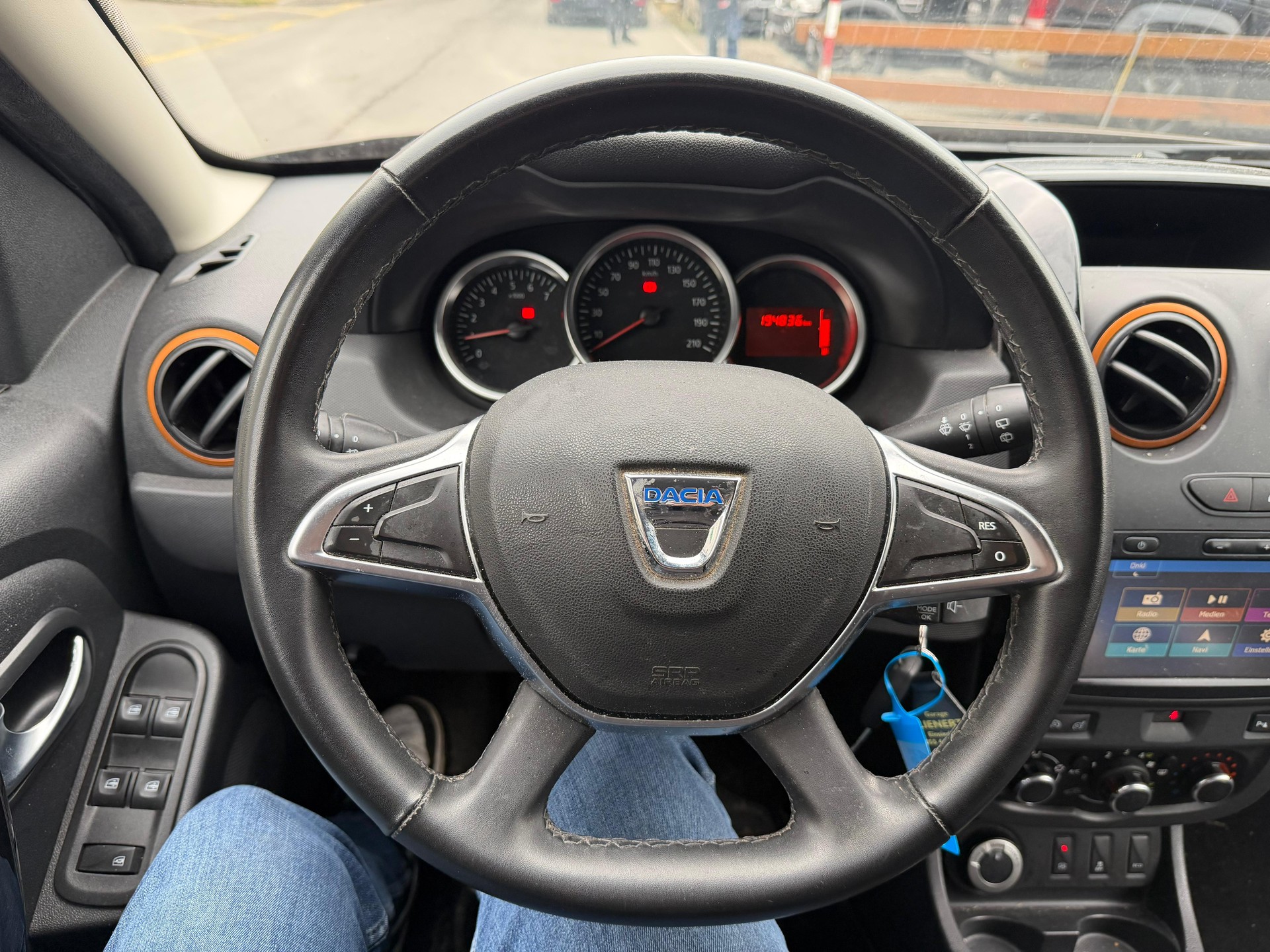 DACIA Duster 1.2 T Privilège 4x4-image-8