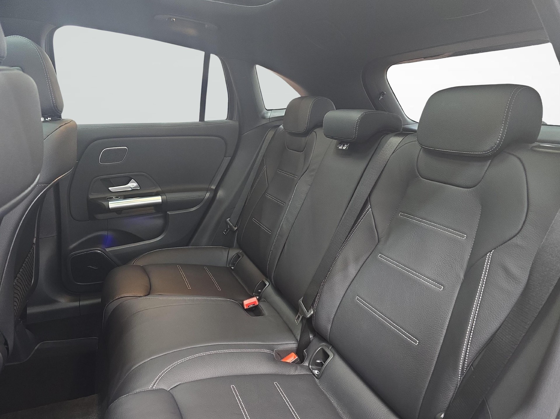 MERCEDES-BENZ AMG GLA 35 4MATIC-image-10