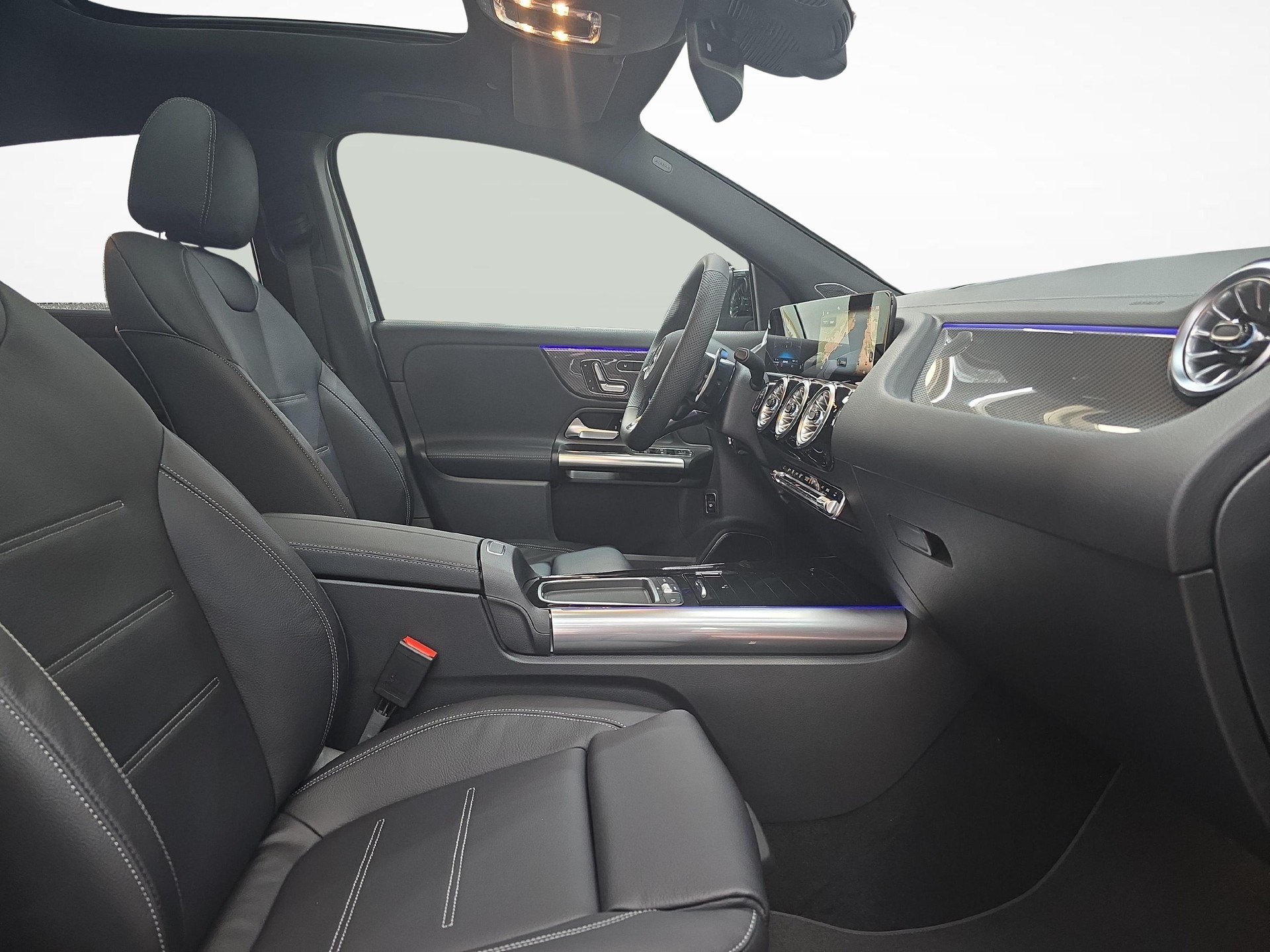MERCEDES-BENZ AMG GLA 35 4MATIC-image-7