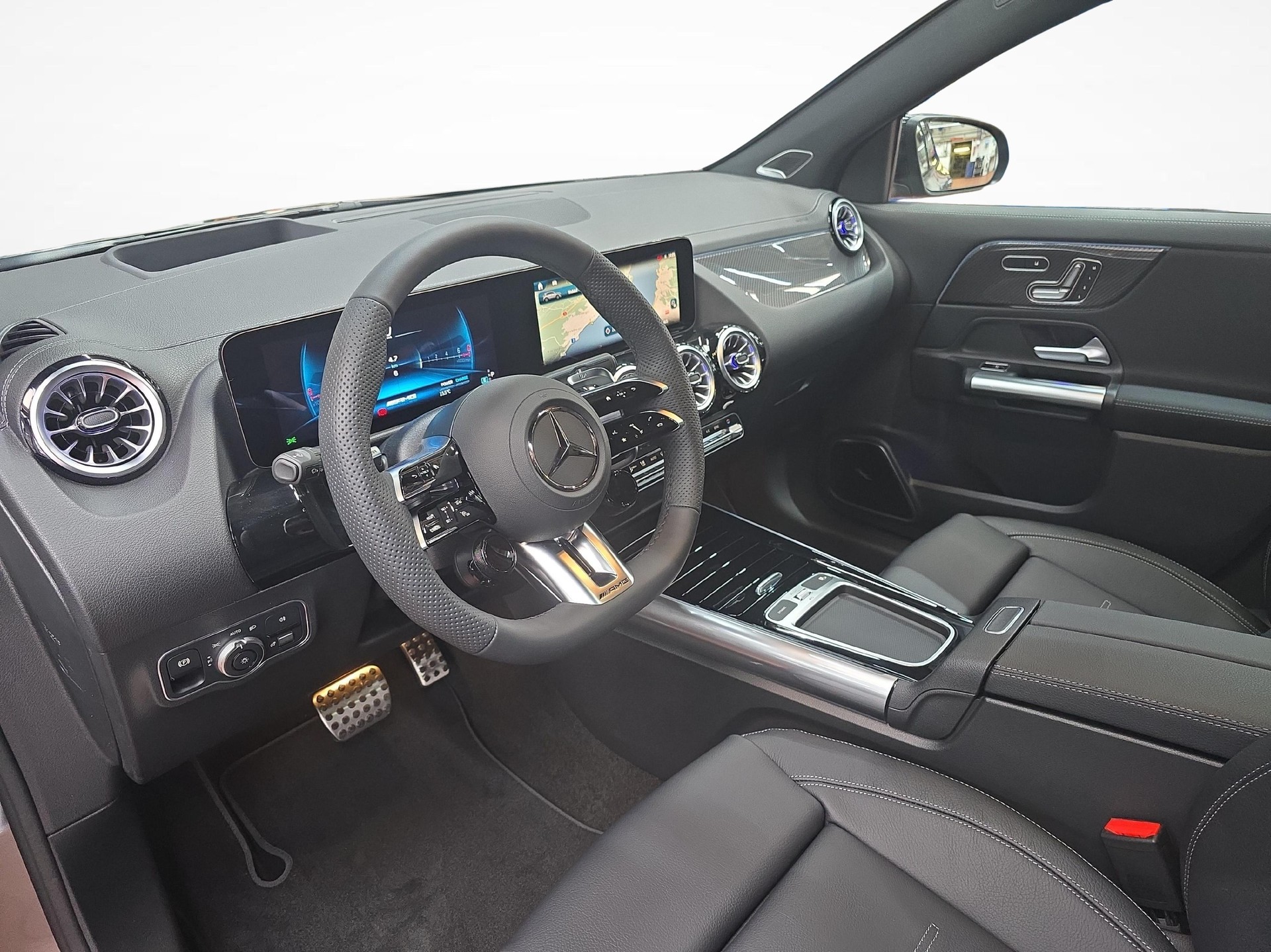 MERCEDES-BENZ AMG GLA 35 4MATIC-image-5