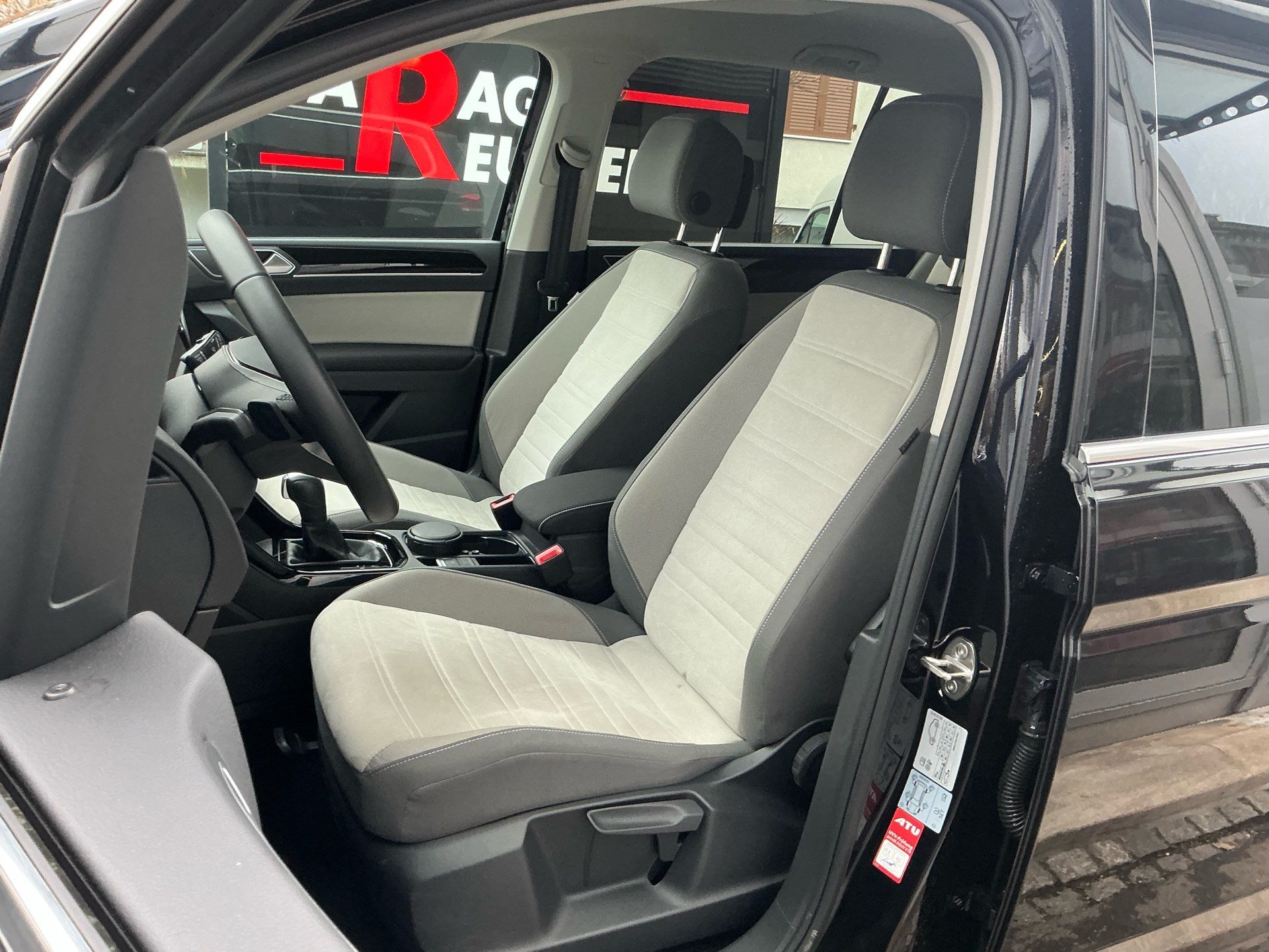 VW Touran 2.0 TDI DSG HIGHLINE *** 7 -SITZER ***-image-7