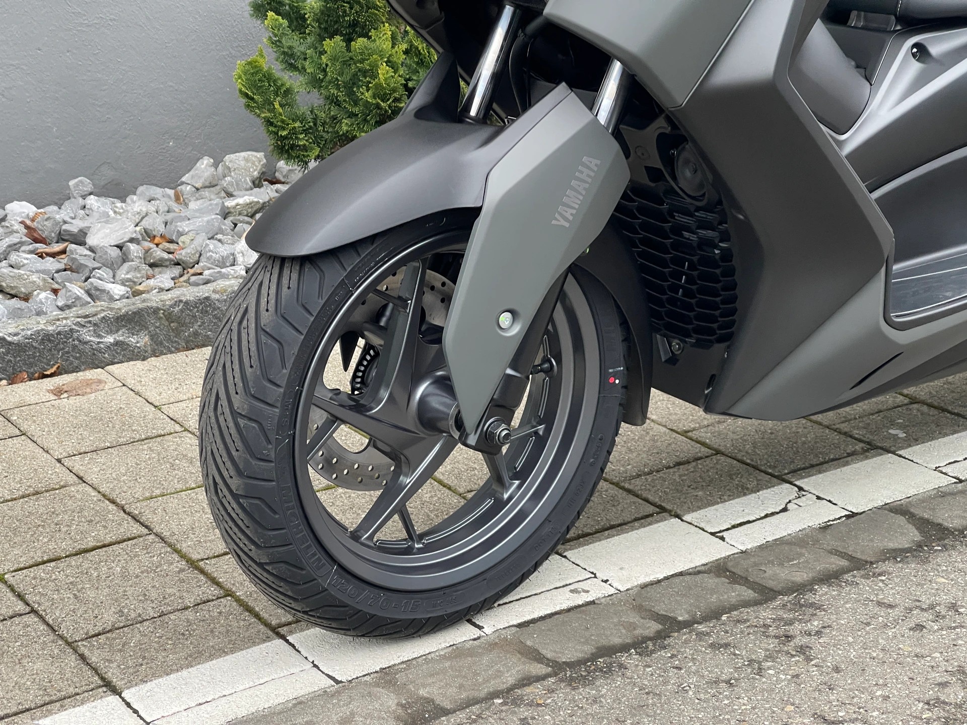 YAMAHA XMAX 125 2026-showroom-element-1