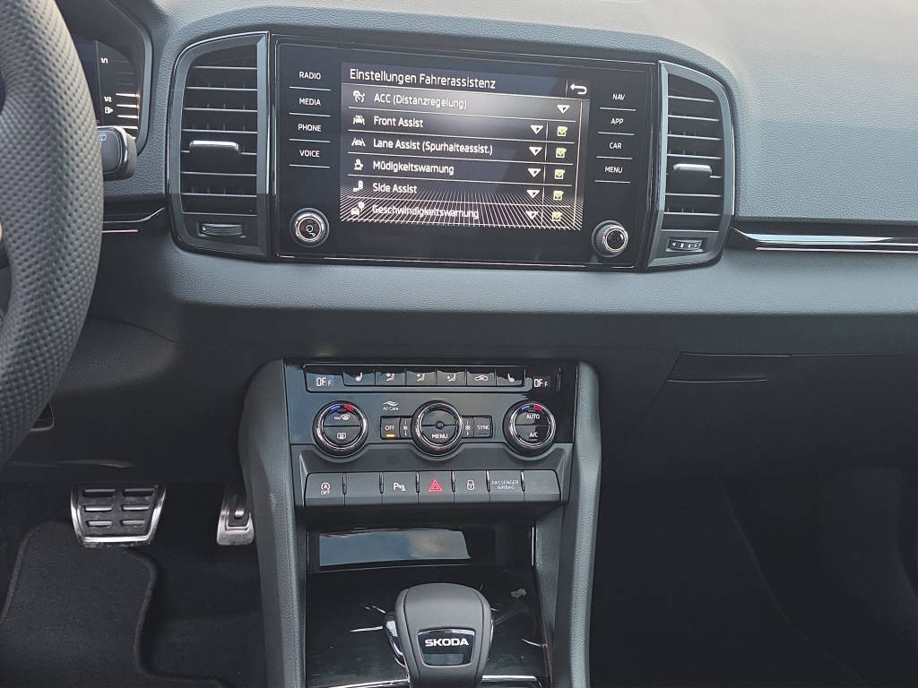 SKODA Karoq 1.5 TSI SportLine DSG-image-20