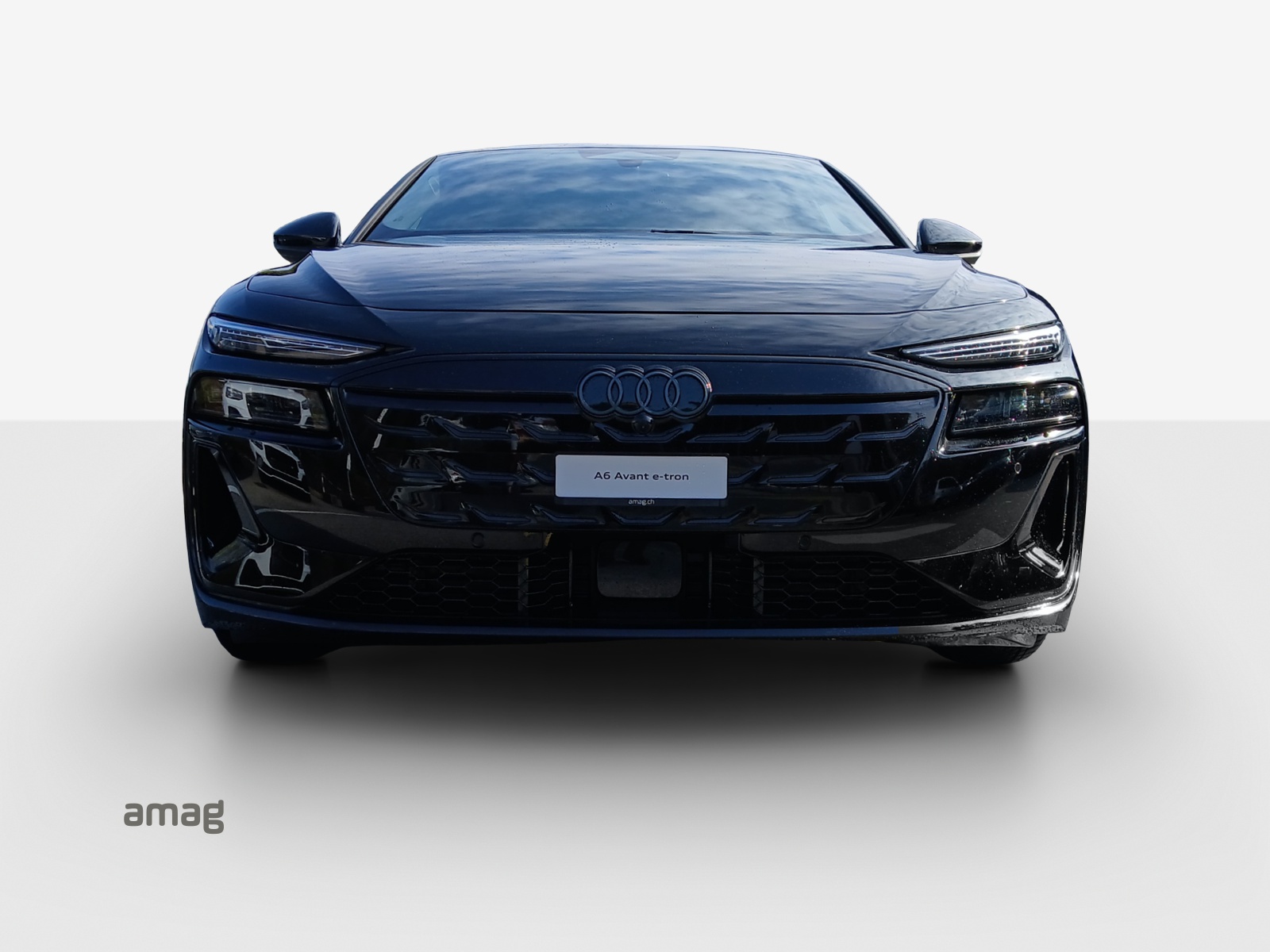 AUDI A6 Avant e-tron quattro-image-6