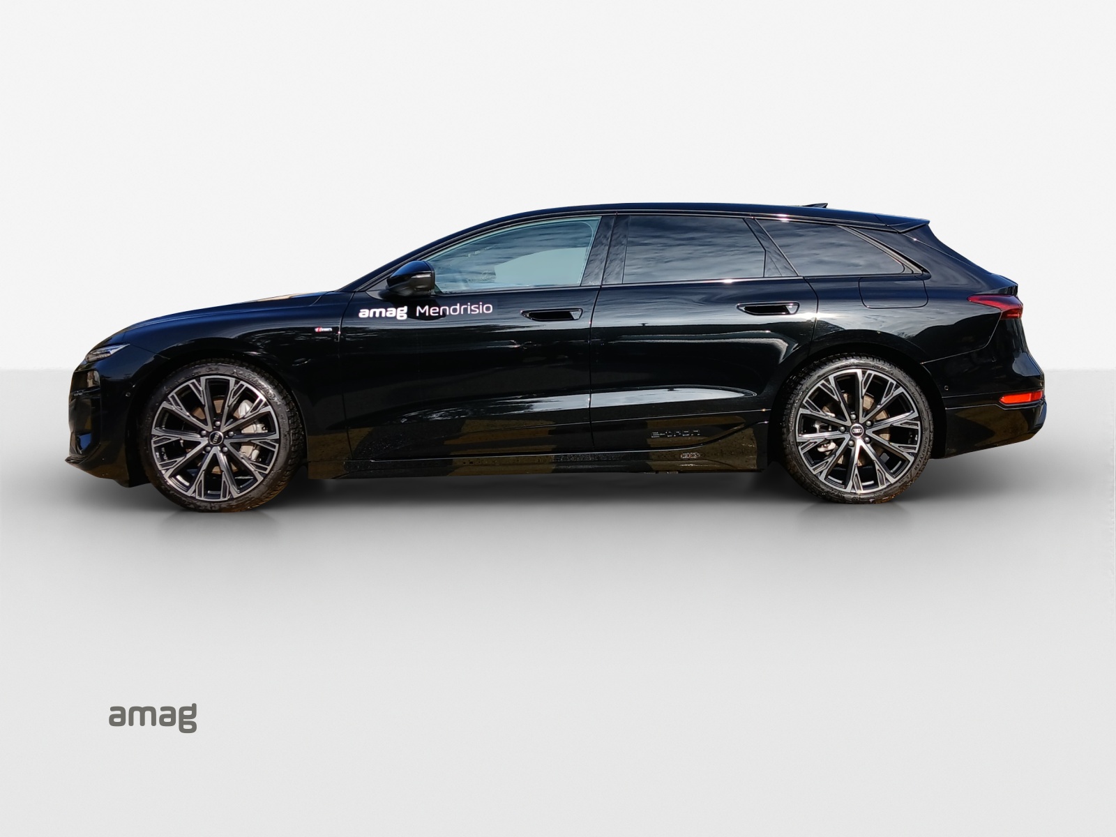 AUDI A6 Avant e-tron quattro-image-1