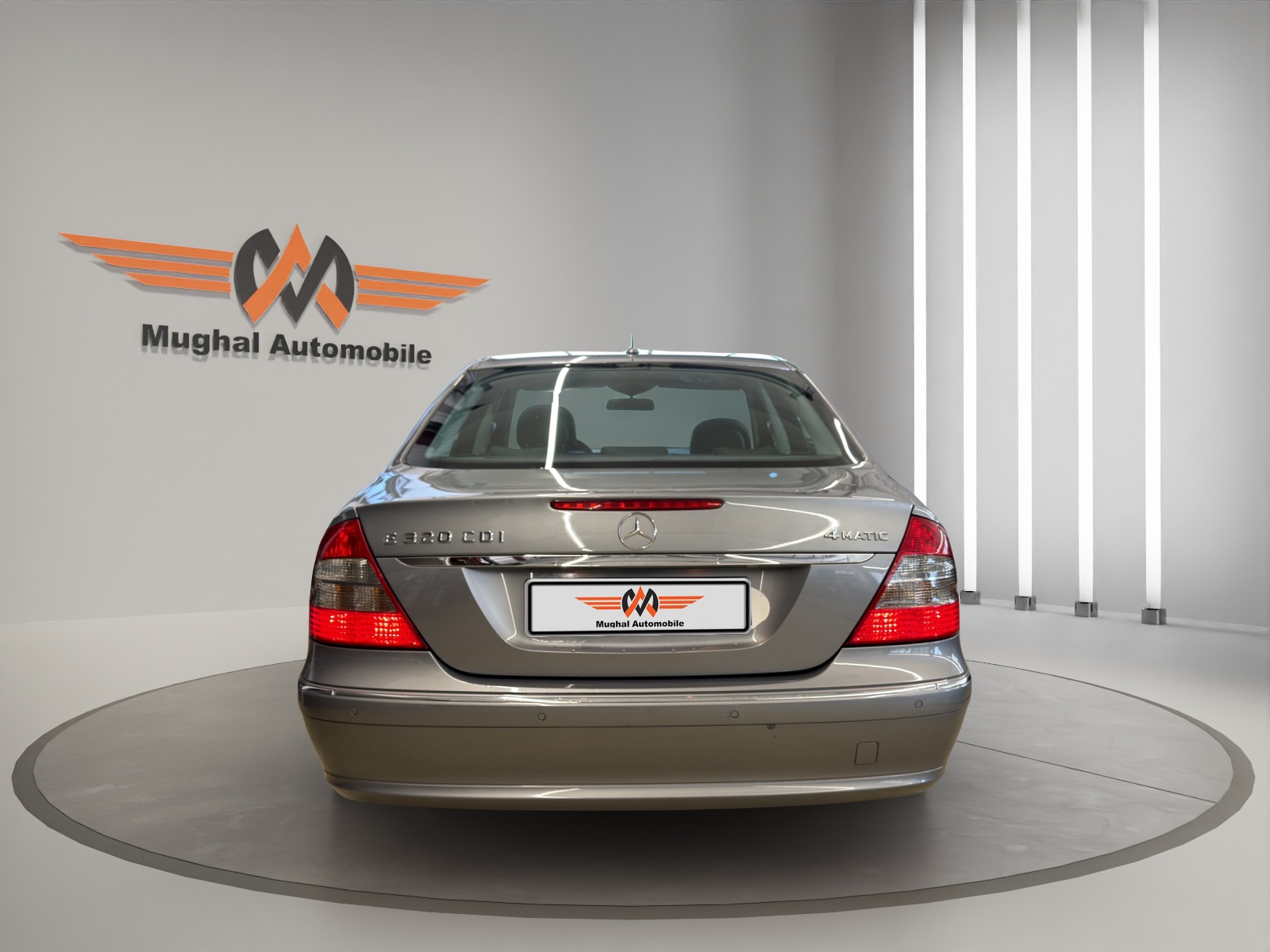 MERCEDES-BENZ E 320 CDI Avantgarde 4Matic Automatic-image-4