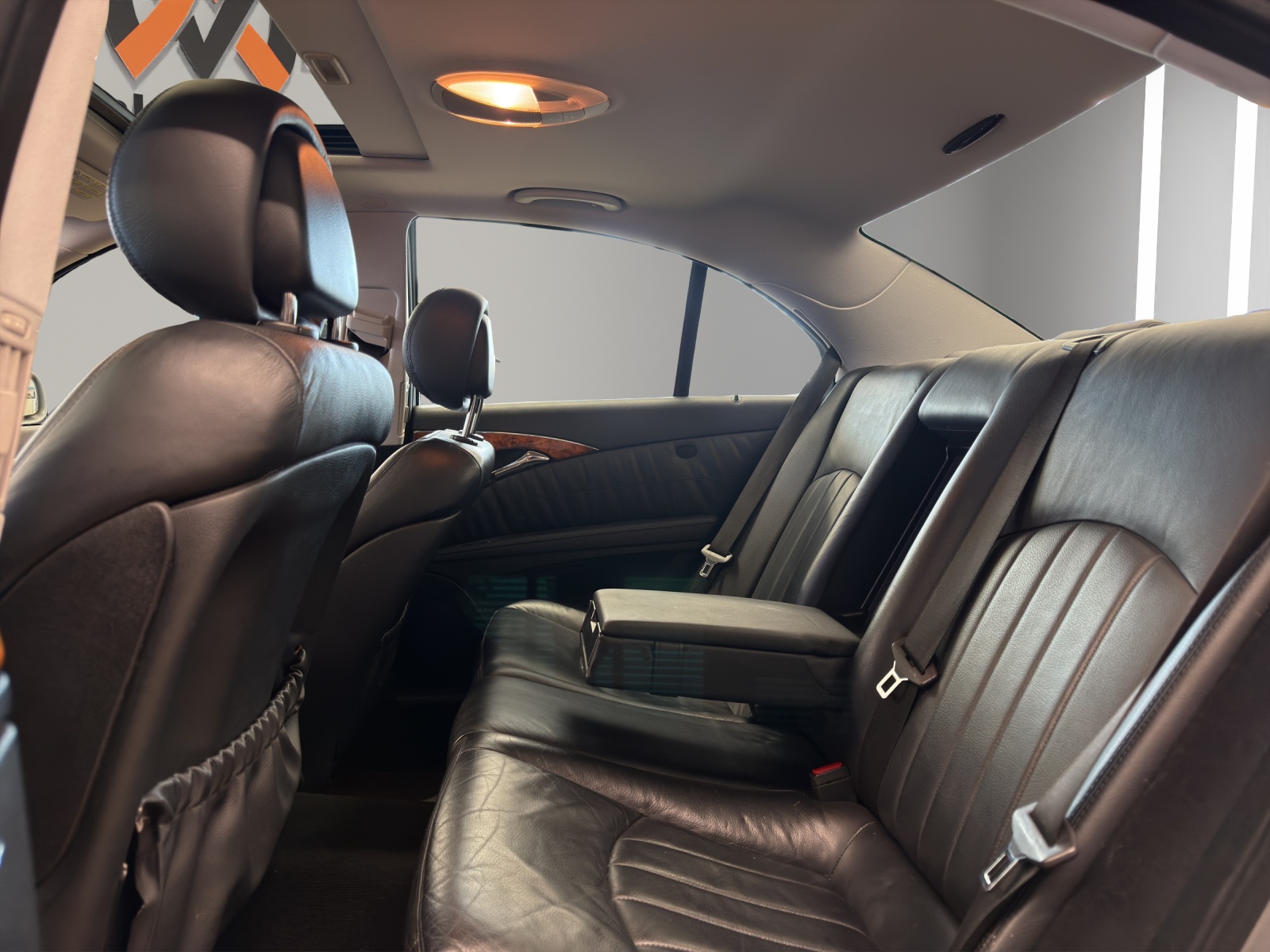 MERCEDES-BENZ E 320 CDI Avantgarde 4Matic Automatic-image-9