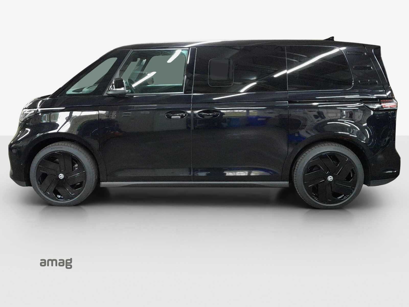 VW ID.Buzz NWB GTX 4 Motion-image-1