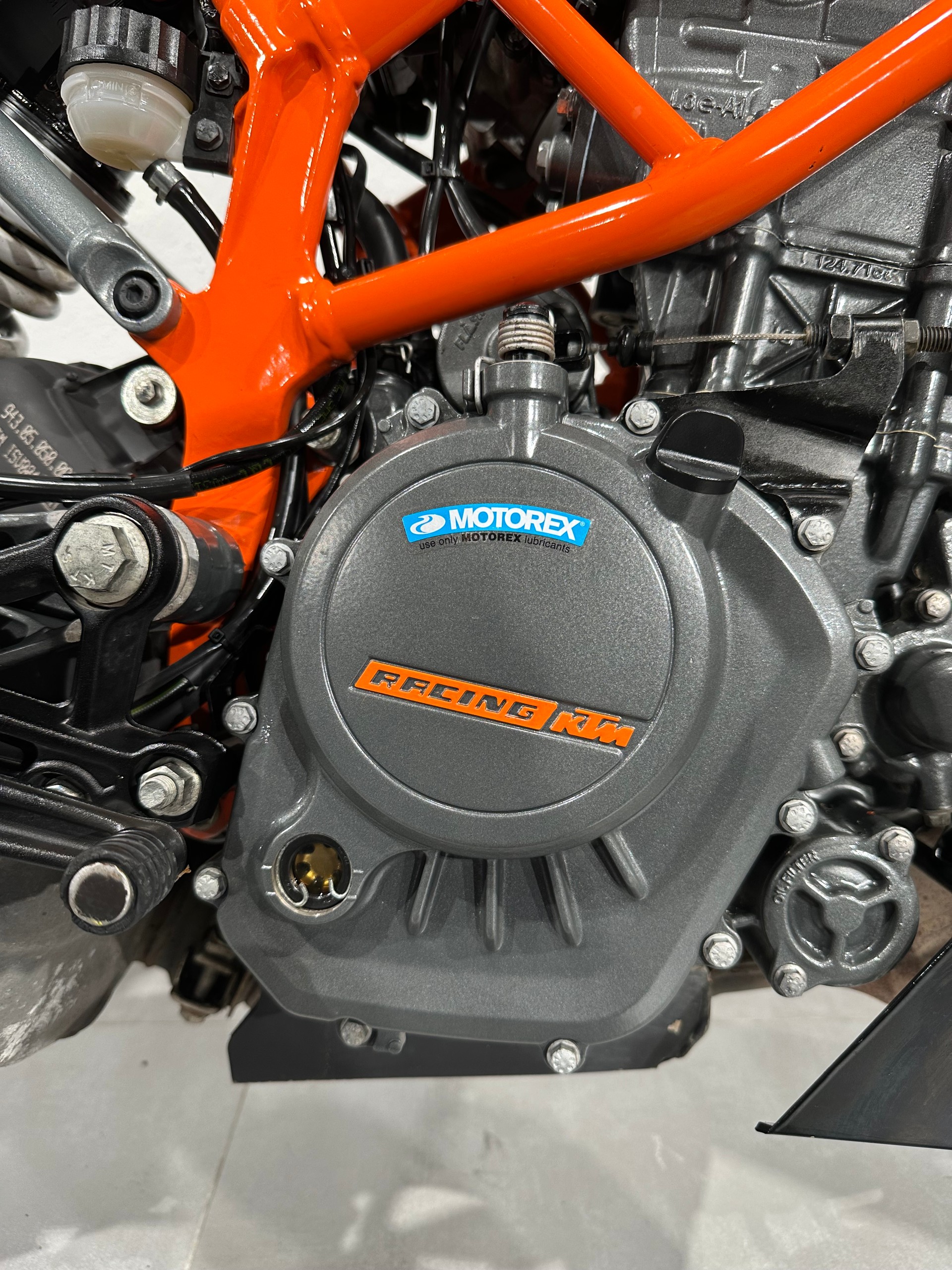 KTM 125 Duke-image-8