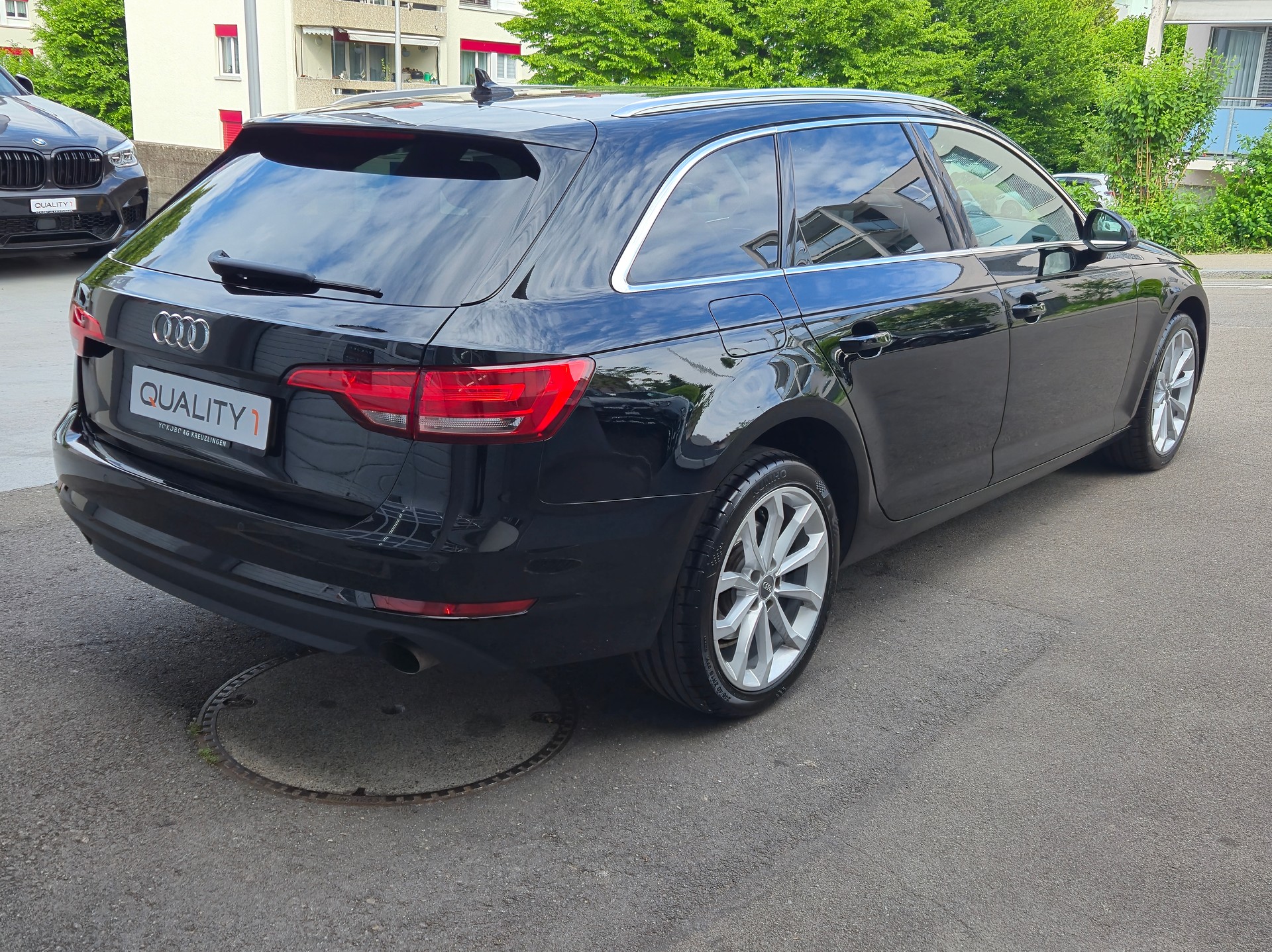 AUDI A4 Avant 2.0 TFSI S-tronic-image-2
