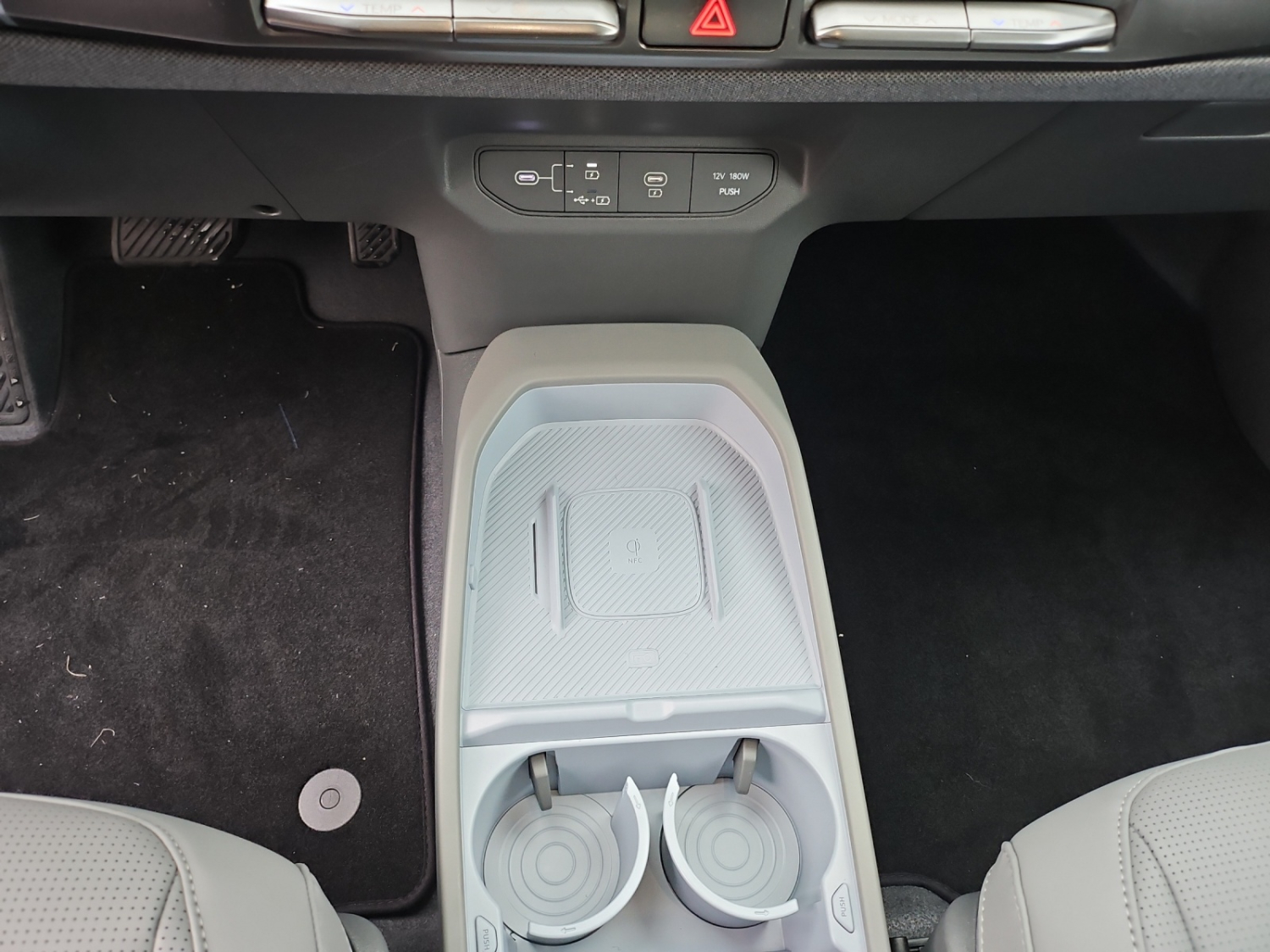 KIA EV3 81 kWh Earth+-image-14