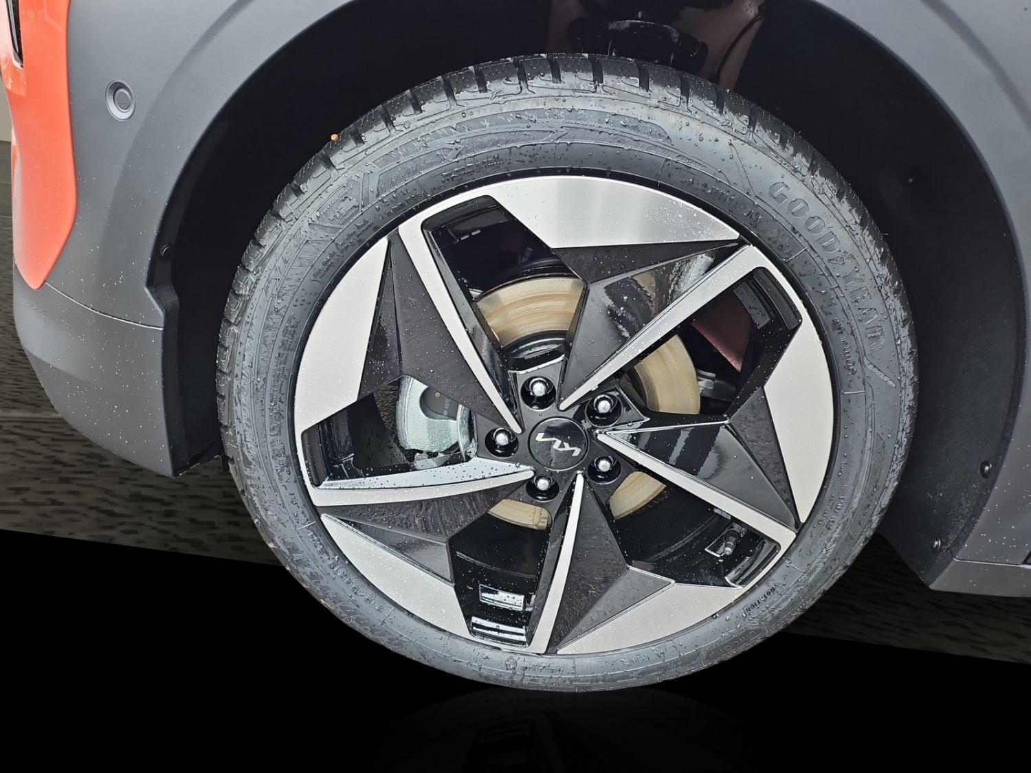 KIA EV3 81 kWh Earth+-image-19