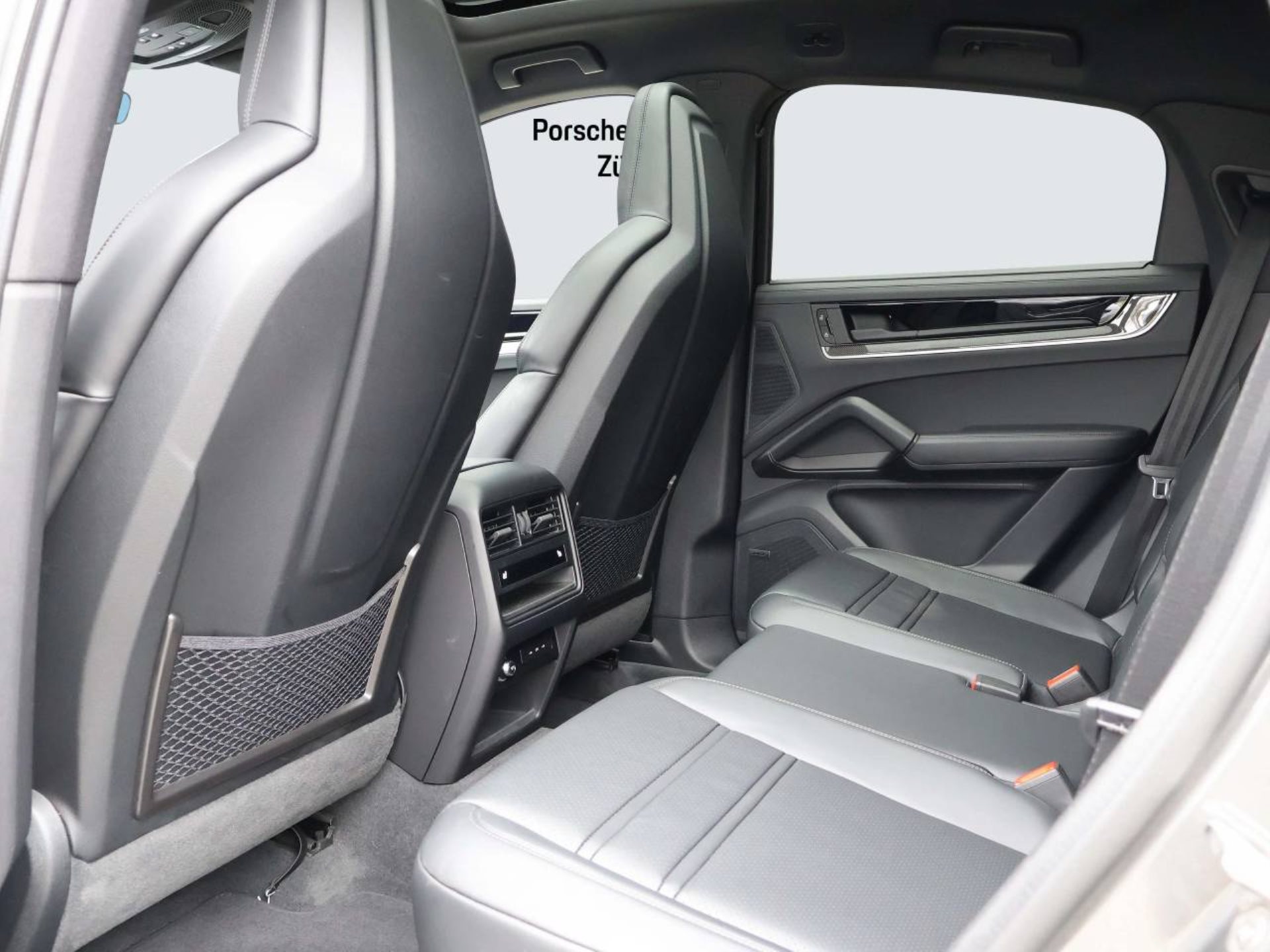 PORSCHE Cayenne S E-Hybrid Coupé-image-14