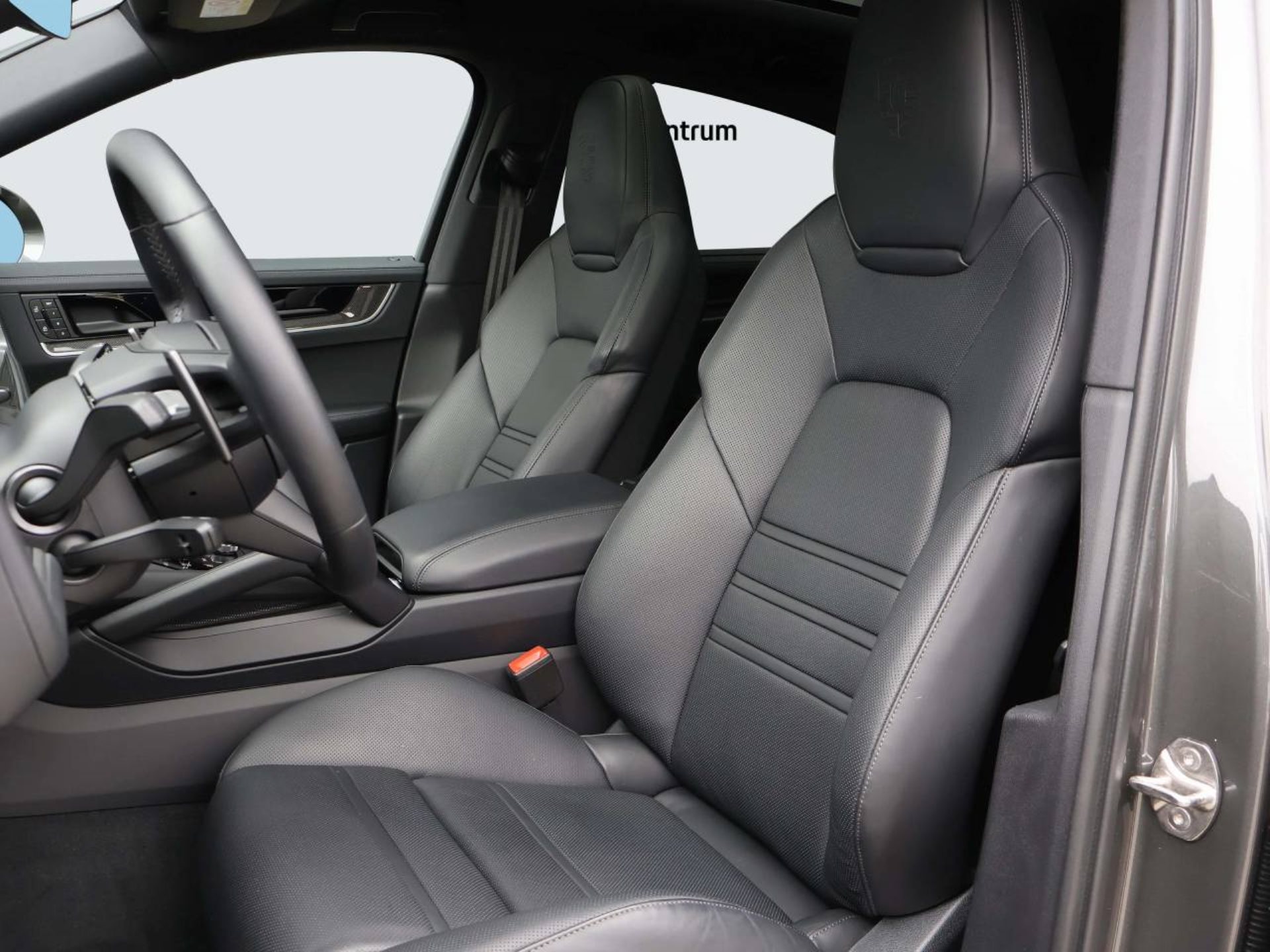 PORSCHE Cayenne S E-Hybrid Coupé-image-4