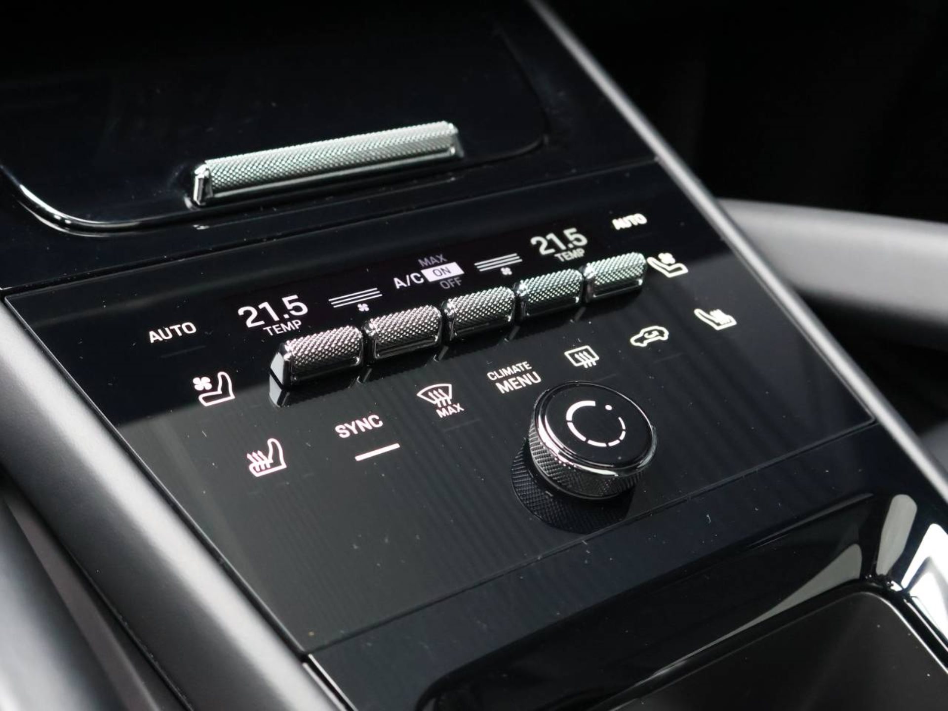 PORSCHE Cayenne S E-Hybrid Coupé-image-17