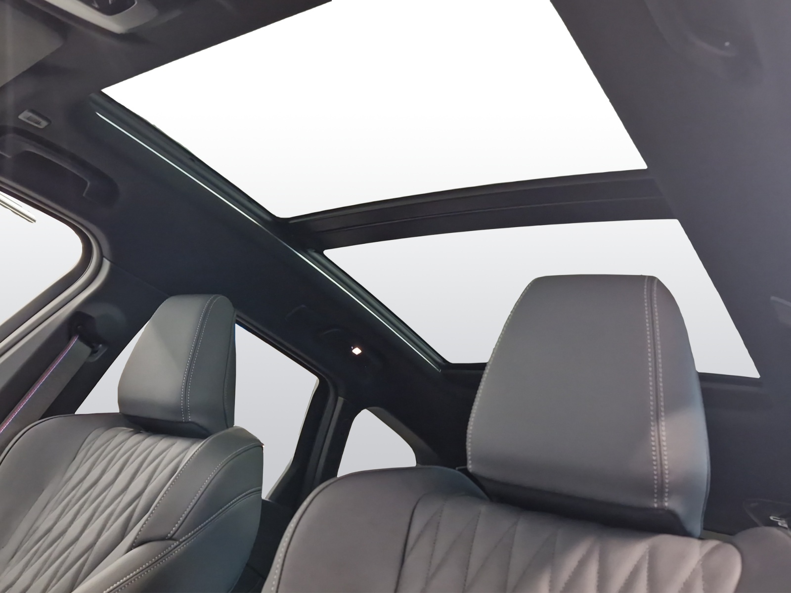 BMW iX1 xDrive 30 M Sport Pro-image-13
