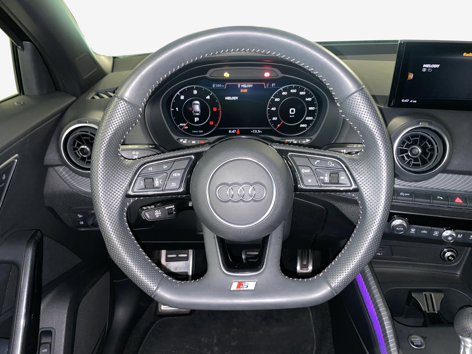 AUDI Q2 35 TDI quattro Sport Attraction S-tronic-image-9