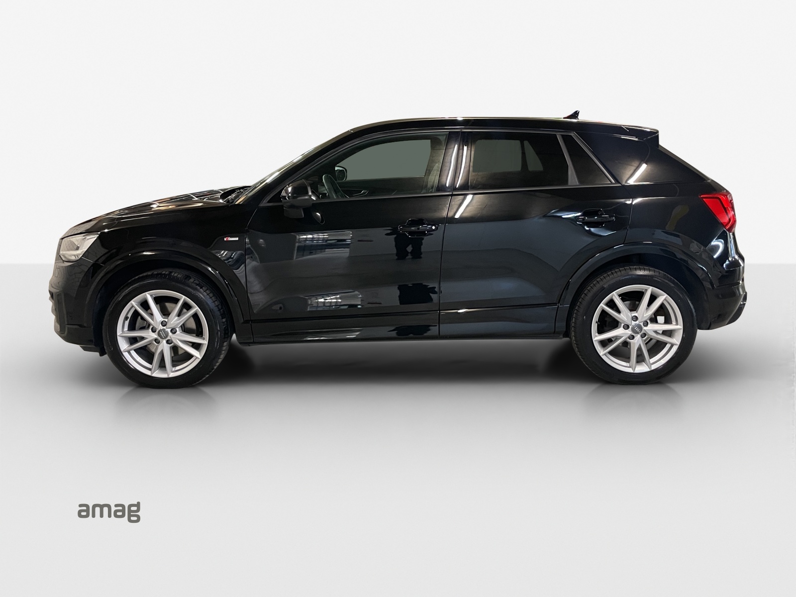 AUDI Q2 35 TDI quattro Sport Attraction S-tronic-image-1