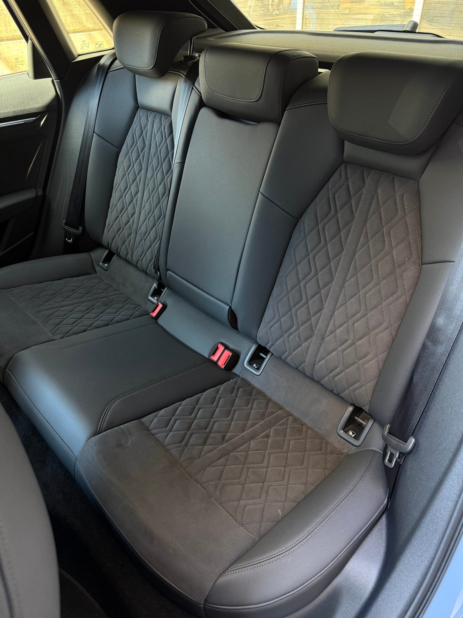AUDI RS3 Sportback 2.5 TSI quattro S-tronic-image-7
