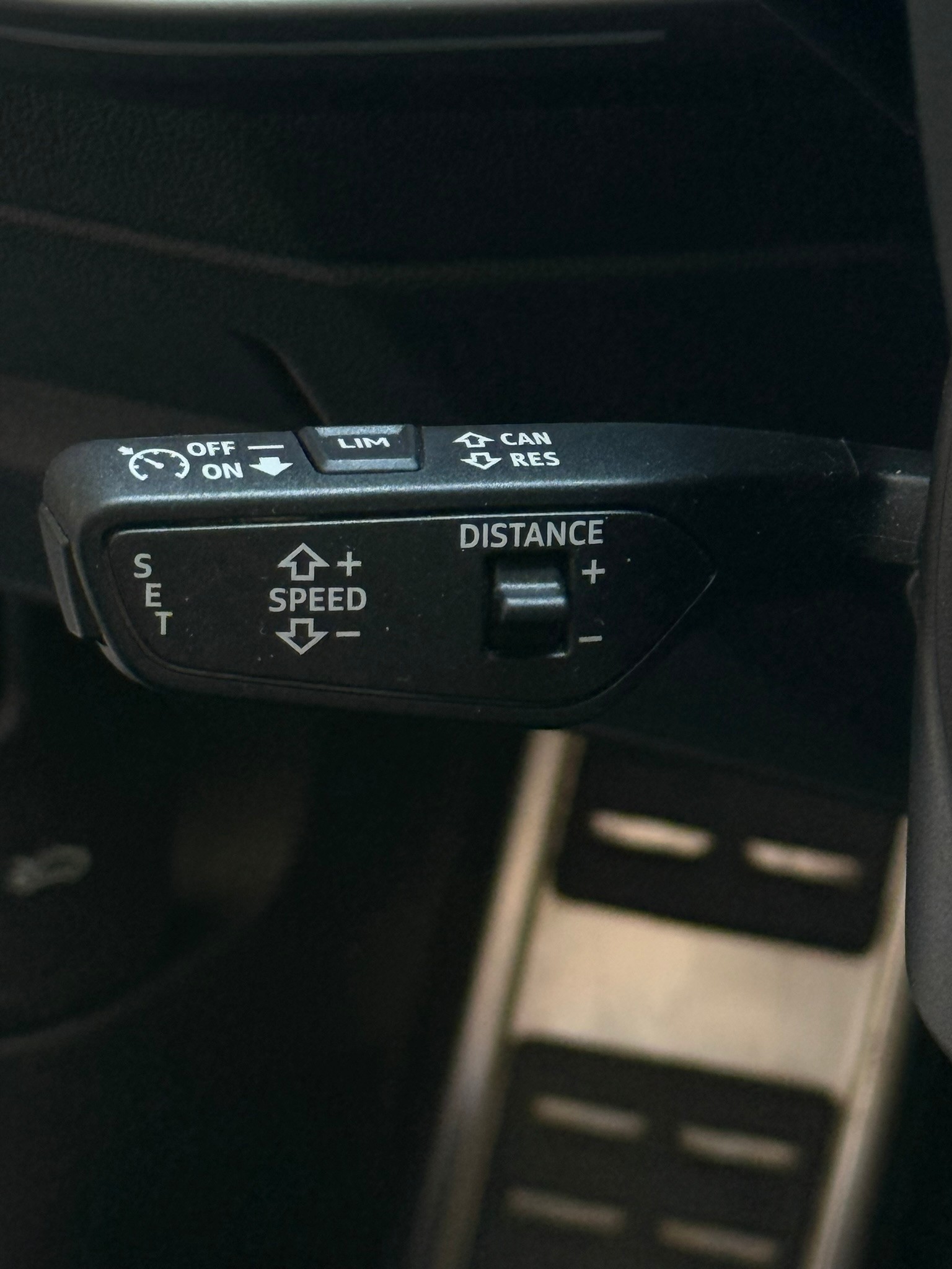 AUDI RS3 Sportback 2.5 TSI quattro S-tronic-image-13