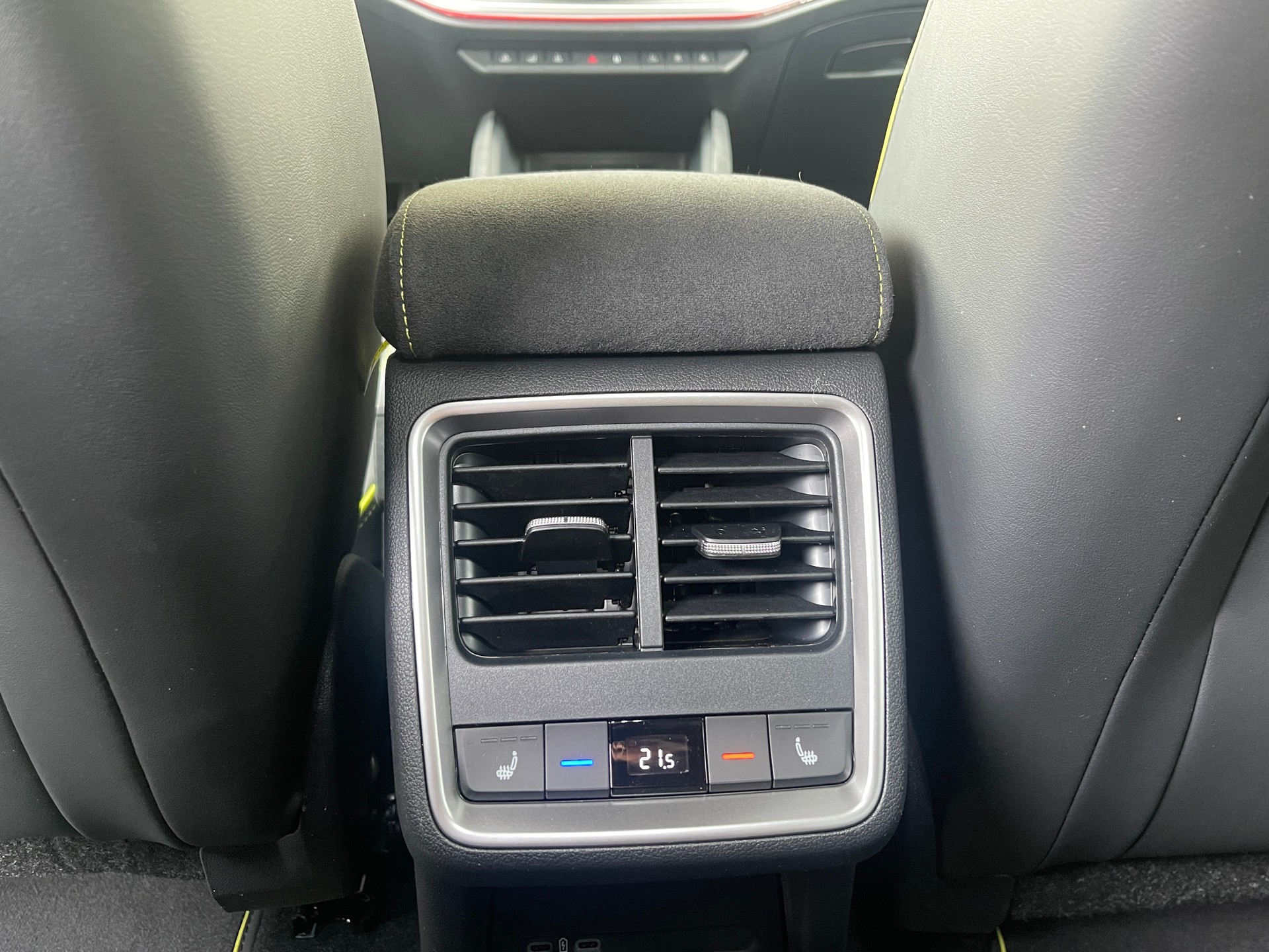 SKODA Elroq RS 4x4-image-15