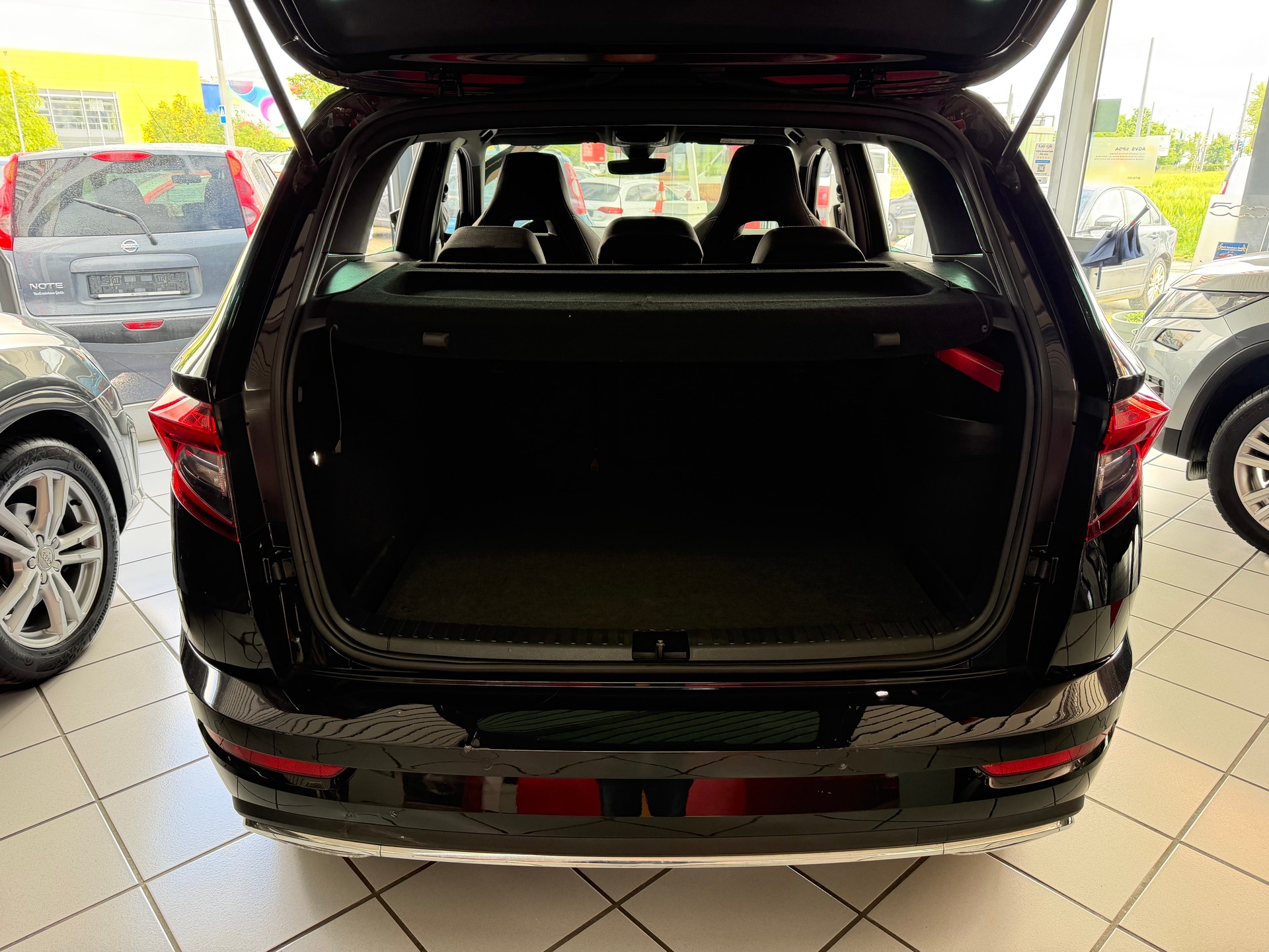 SKODA Karoq 2.0 TSI SportLine 4x4 DSG-image-12