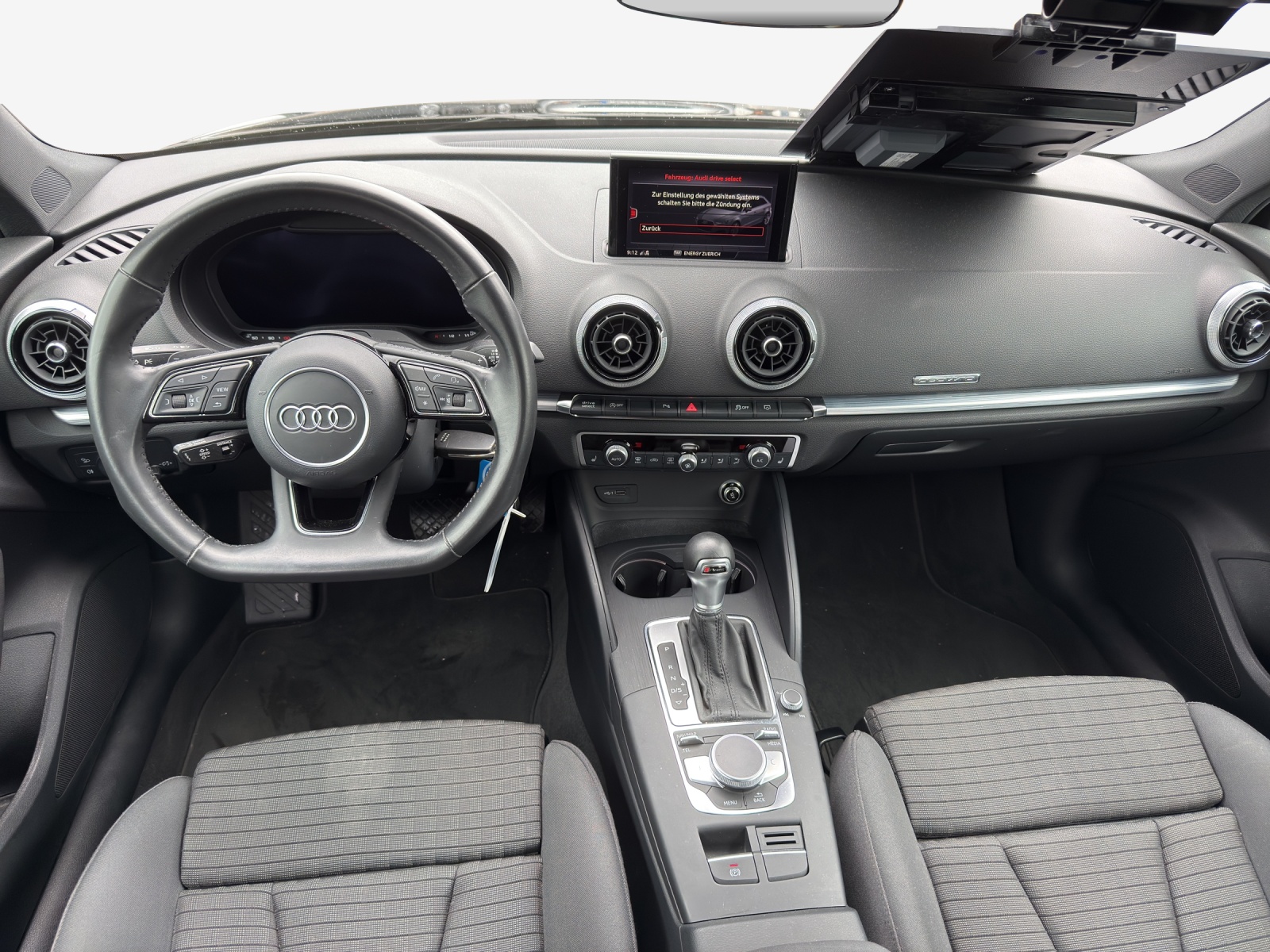 AUDI A3 Sportback 2.0 TDI Sport S-tronic quattro-image-8