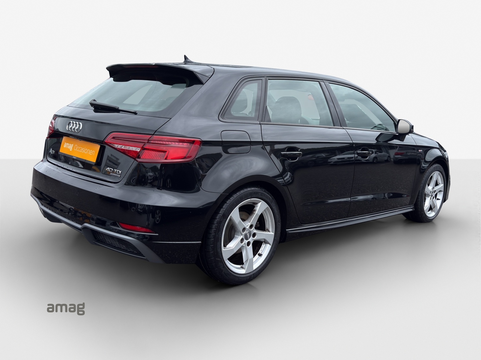 AUDI A3 Sportback 2.0 TDI Sport S-tronic quattro-image-4