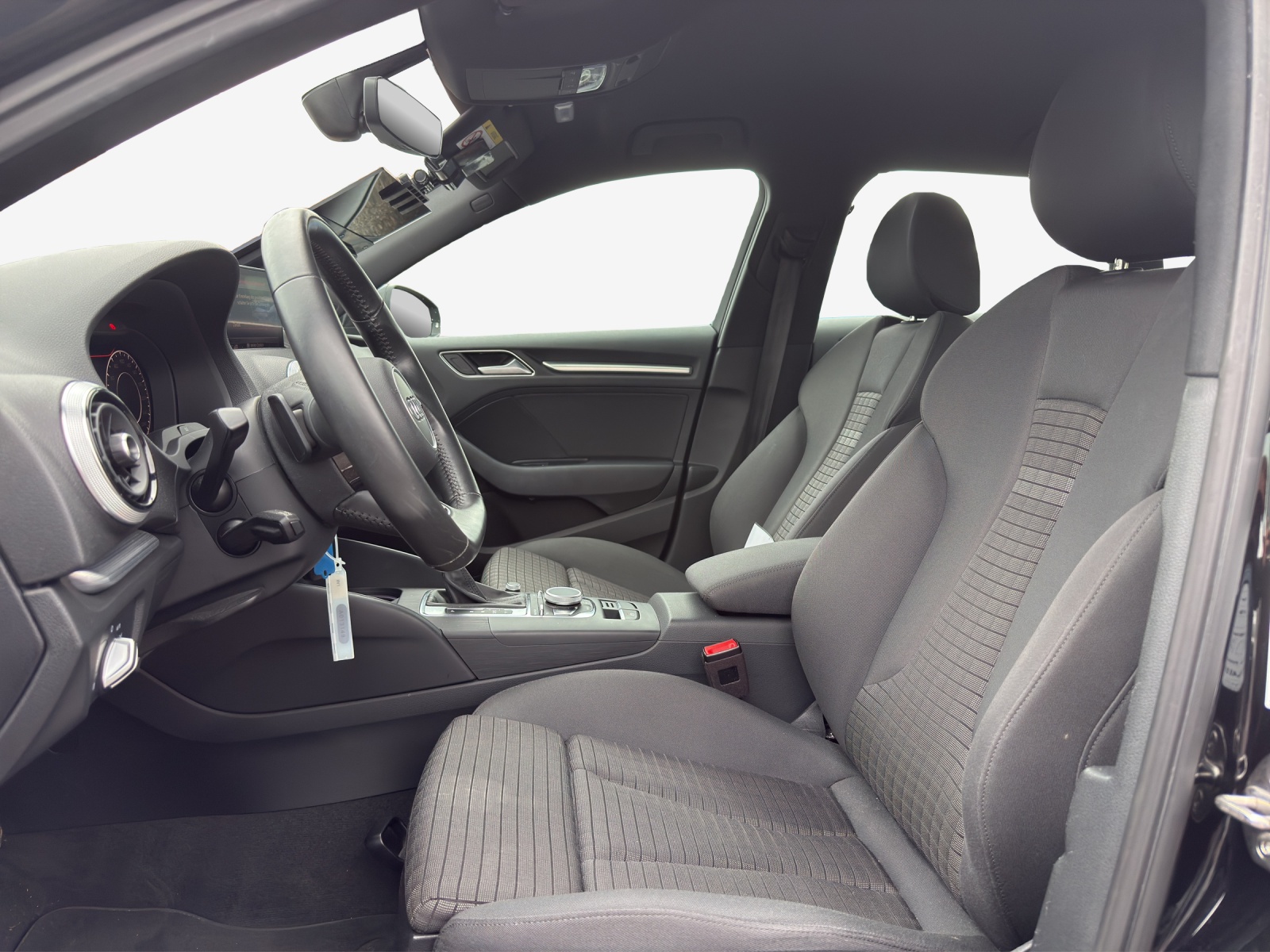 AUDI A3 Sportback 2.0 TDI Sport S-tronic quattro-image-7