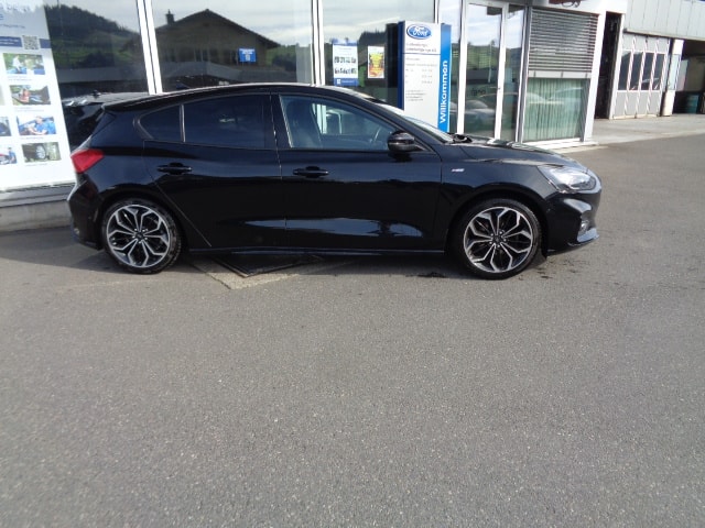 FORD Focus 1.0i EcoB 125 ST-Line-image-1