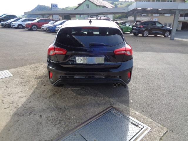 FORD Focus 1.0i EcoB 125 ST-Line-image-2