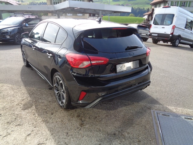 FORD Focus 1.0i EcoB 125 ST-Line-image-3